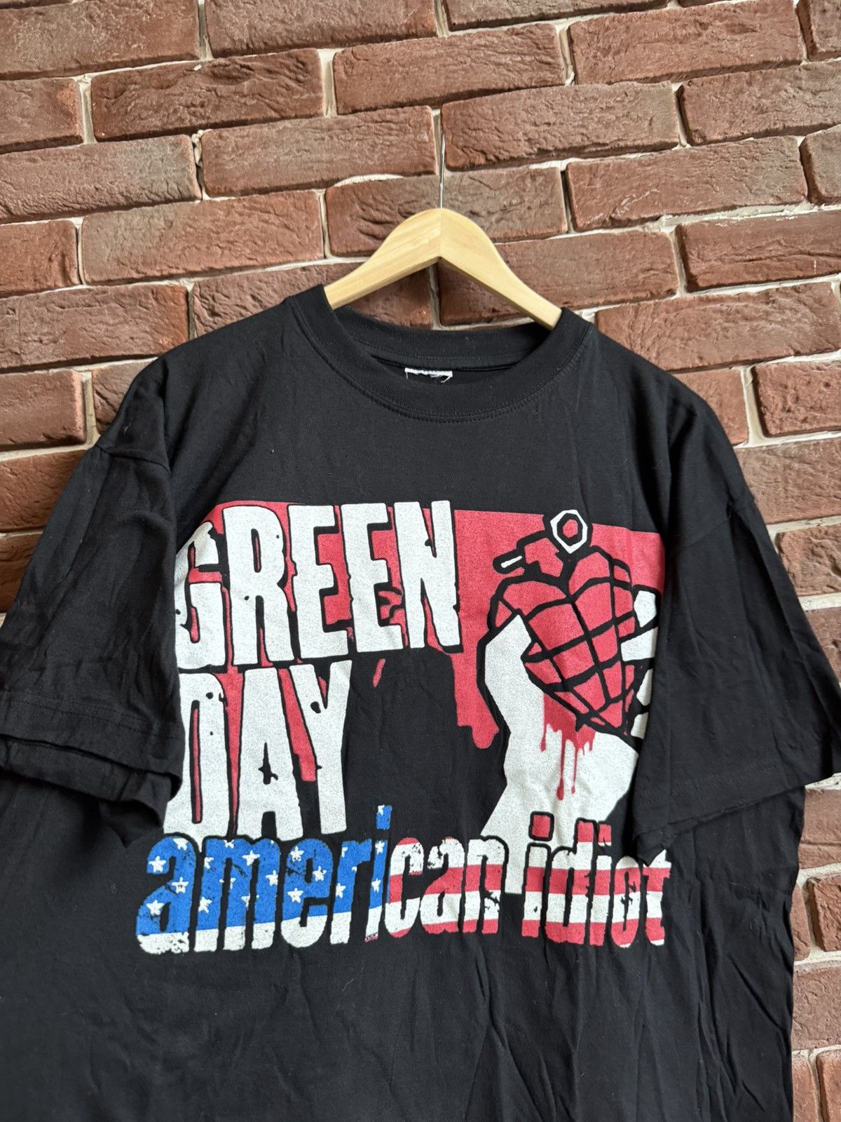 Band Tees Vintage 2005 Green Day American Idiot Tee Band Punk Rock Size US XL / EU 56 / 4 - 4 Thumbnail