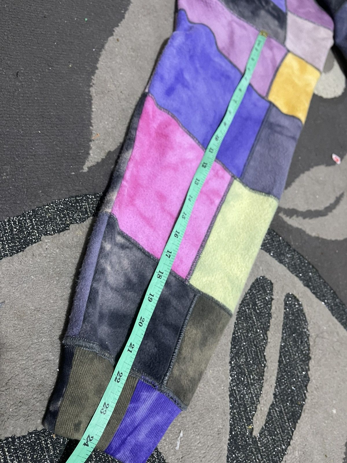 Supreme Supreme SS19 Patchwork Tie Dye Hooded Sweatshirt Medium Size US M / EU 48-50 / 2 - 24 Thumbnail