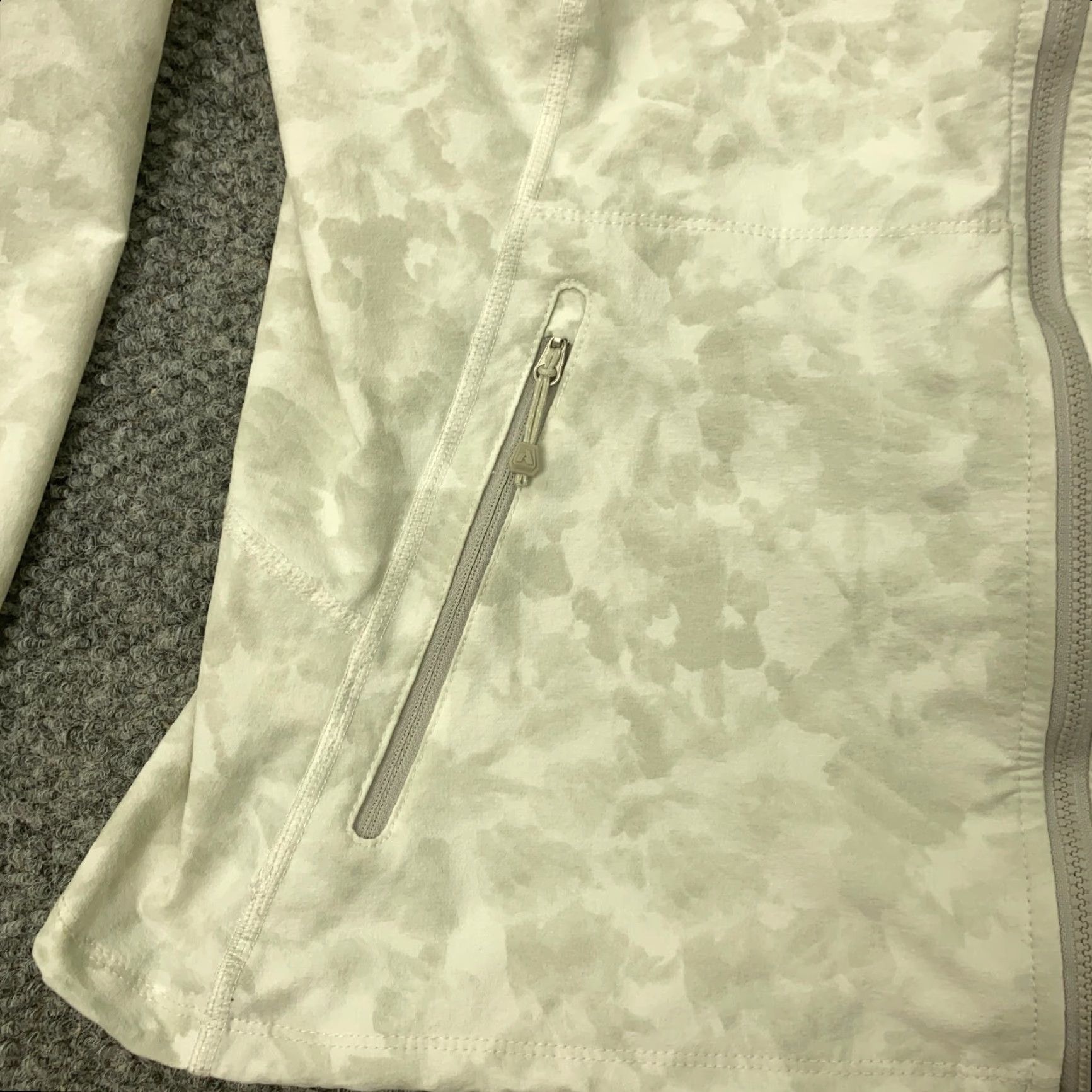 Eddie Bauer EDDIE BAUER First Ascent Jacket Womens Large Gray Lightweight Full Zip Thumb Holes Size L / US 10 / IT 46 - 5 Thumbnail