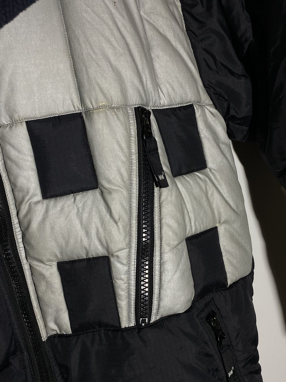 Helly Hansen Vintage 90s Helly Hansen Y2K streetwear style down jacket Size US S / EU 44-46 / 1 - 9 Thumbnail