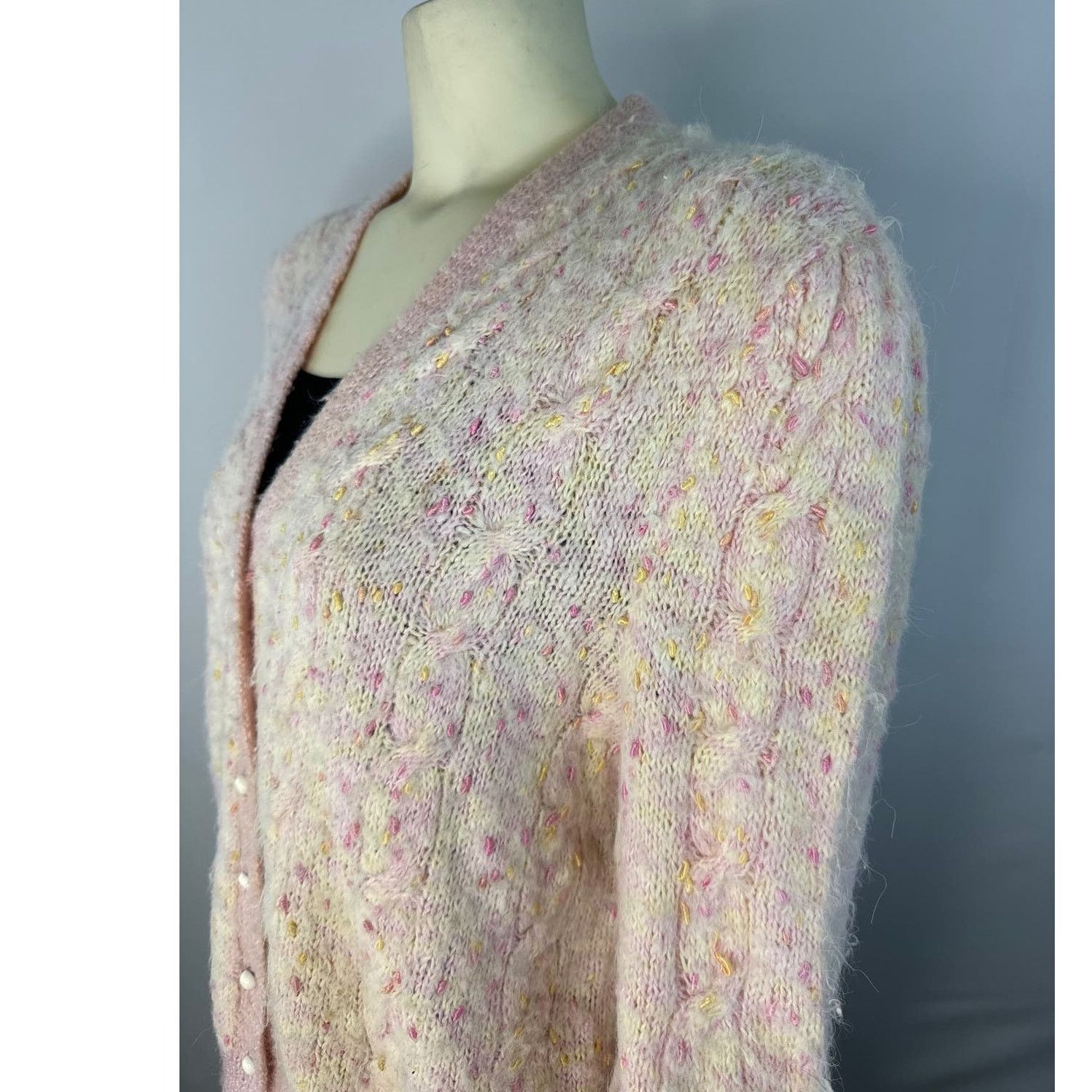 Vintage American vtg hand knit Mohair cardigan pink size medium Size M / US 6-8 / IT 42-44 - 6 Thumbnail