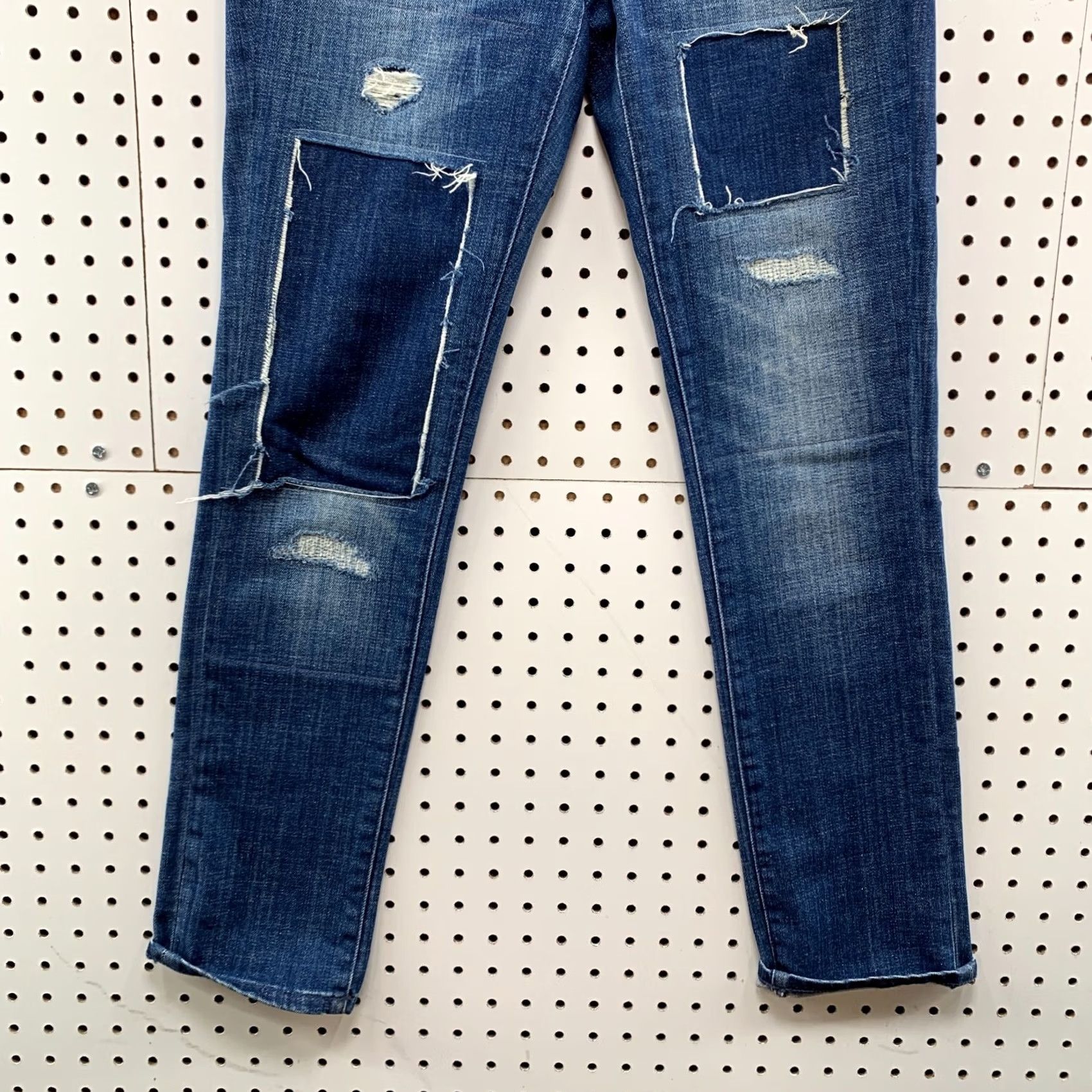 Madewell Madewell Jeans Womens 24 Blue Denim Size fits 28X29 Distressed Slim Boy Size 28" / US 6 / IT 42 - 7 Thumbnail