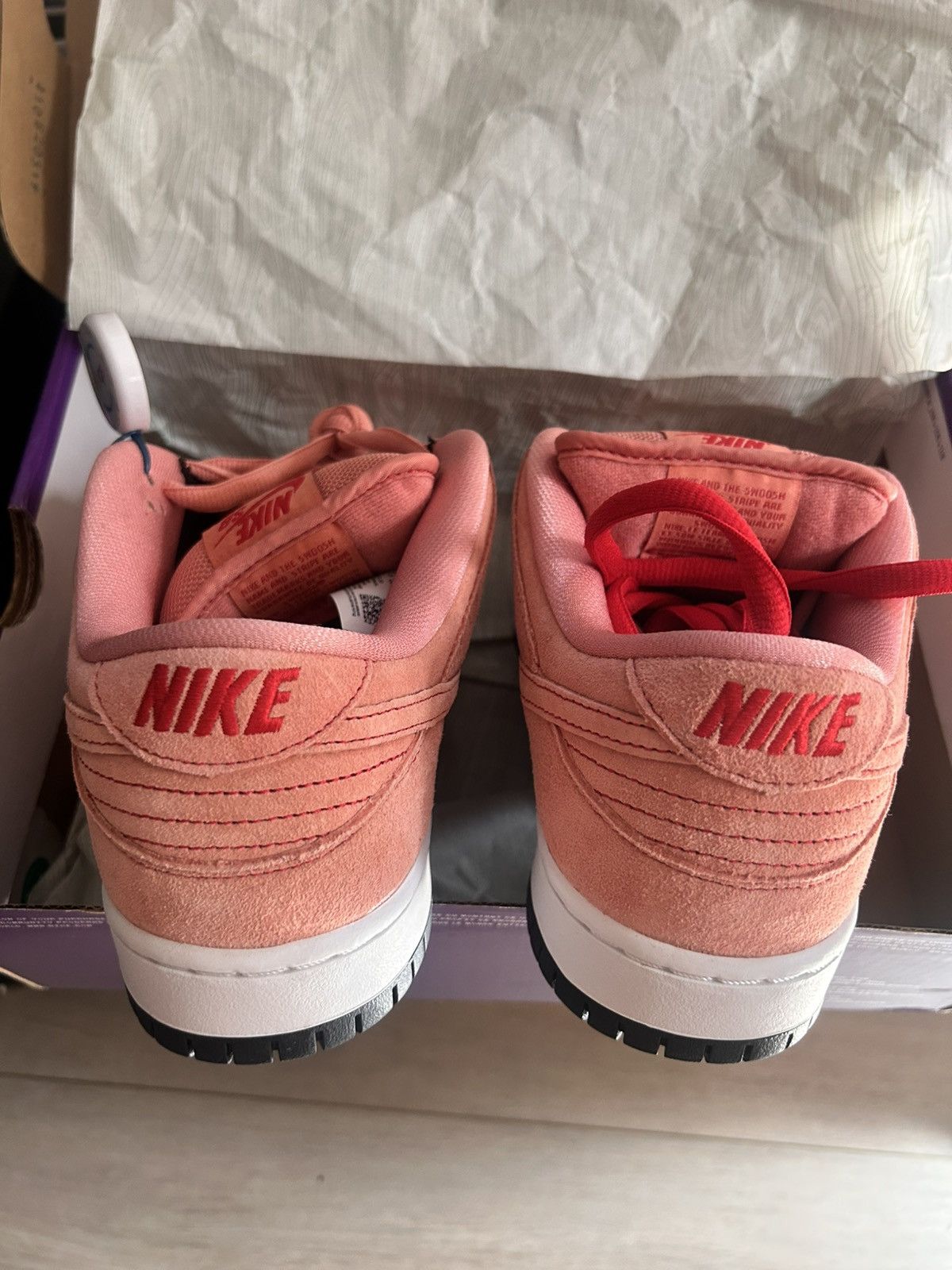 Nike Nike Dunk Low SB ‘Pink Pig’ size 9.5 Size US 9.5 / EU 42-43 - 4 Thumbnail