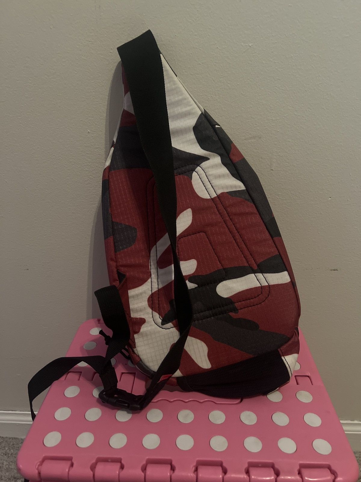 Supreme Supreme red camo side sling Size ONE SIZE - 3 Thumbnail
