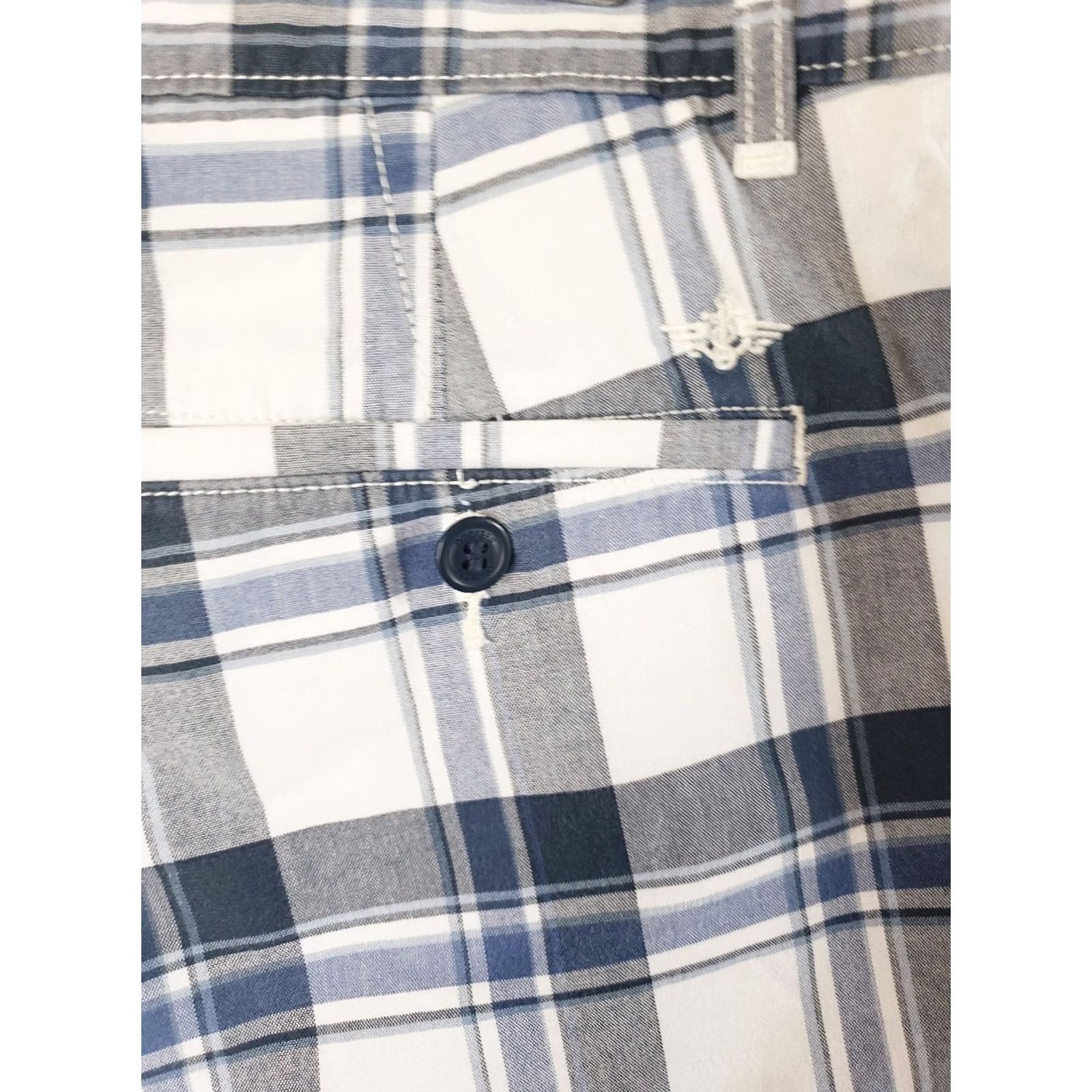 Dockers Dockers Shorts Men's 34x8 Plaid 100% Cotton Flat Front Casual Active Multicolor Logo Embroidered Relaxed Regular Inseam 8 in Cargo Pocket Beige? Size US 34 / EU 50 - 7 Thumbnail