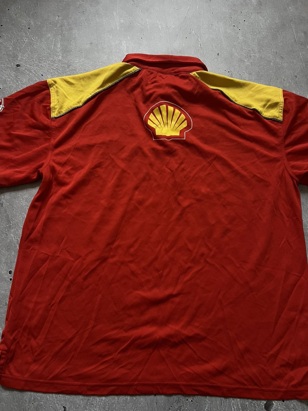 Ferrari Ferrari Shell V-Power Men's Button-Down T-Shirt, Formula 1 L Size US L / EU 52-54 / 3 - 10 Thumbnail