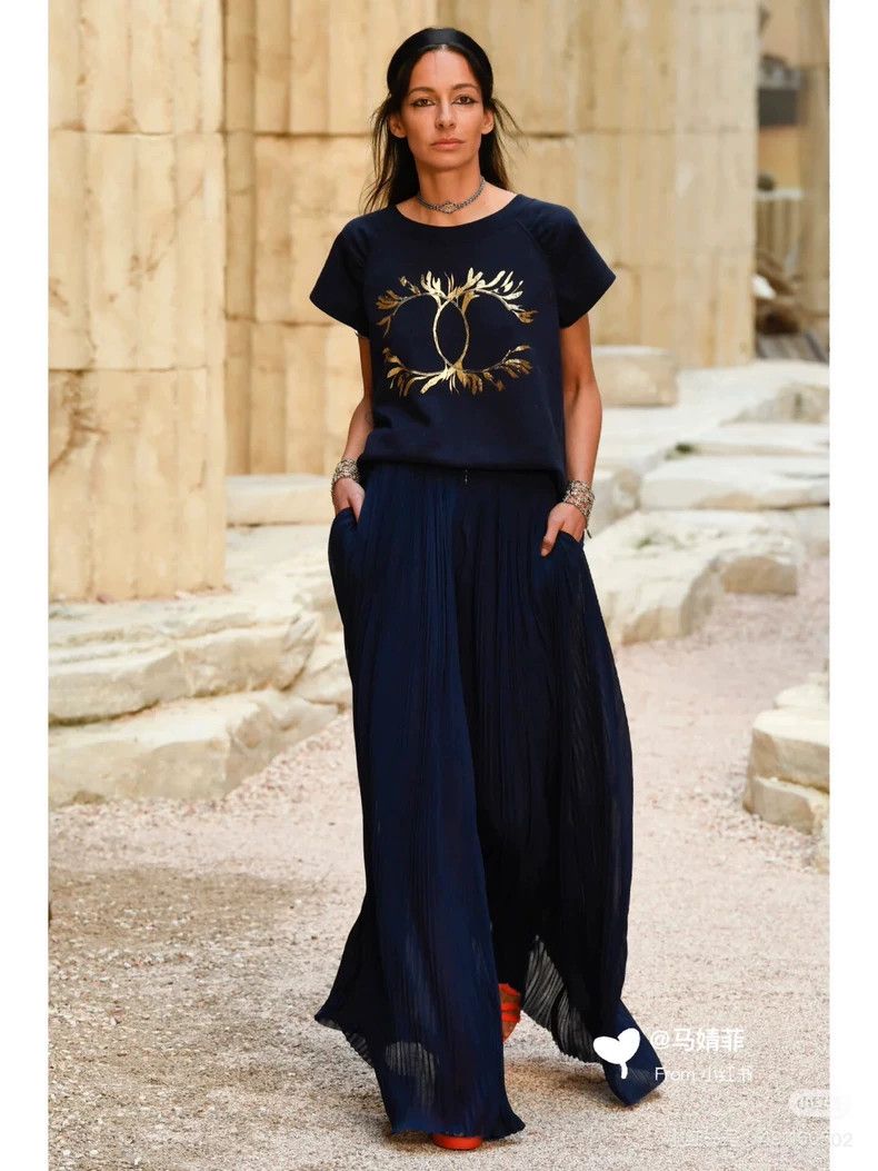 Chanel Chanel Dark blue short sleeves 2504-Nextarrow Size S / US 4 / IT 40 - 9 Thumbnail