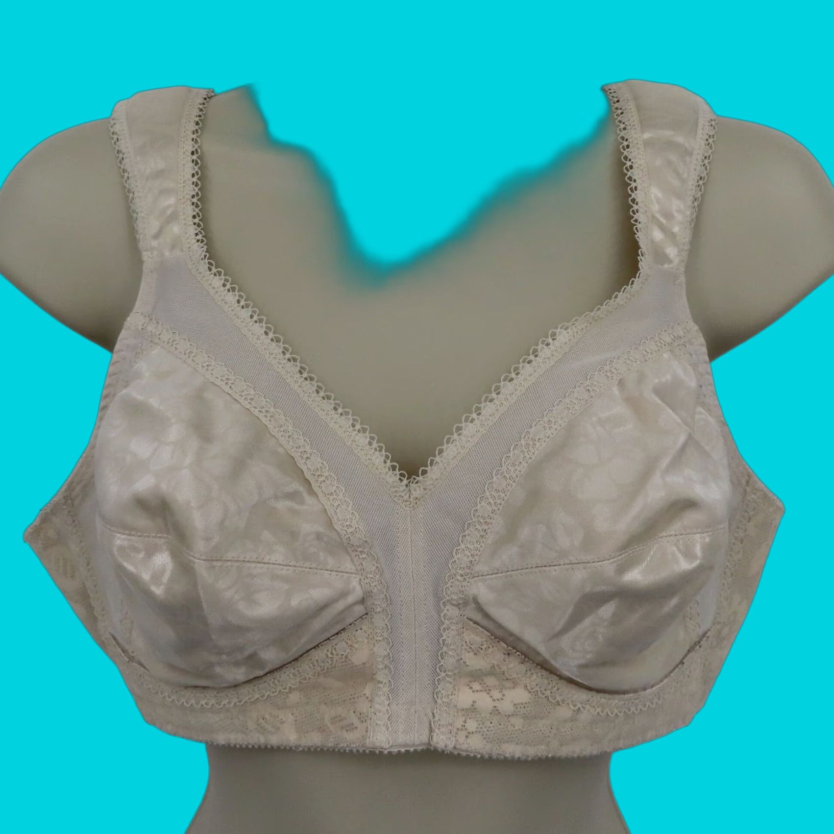 Vintage Underscore Bra 38B Full Coverage Wireless T-Shirt Beige Cream Comfort Strap 4185 Womens Menus? Size ONE SIZE - 1 Thumbnail