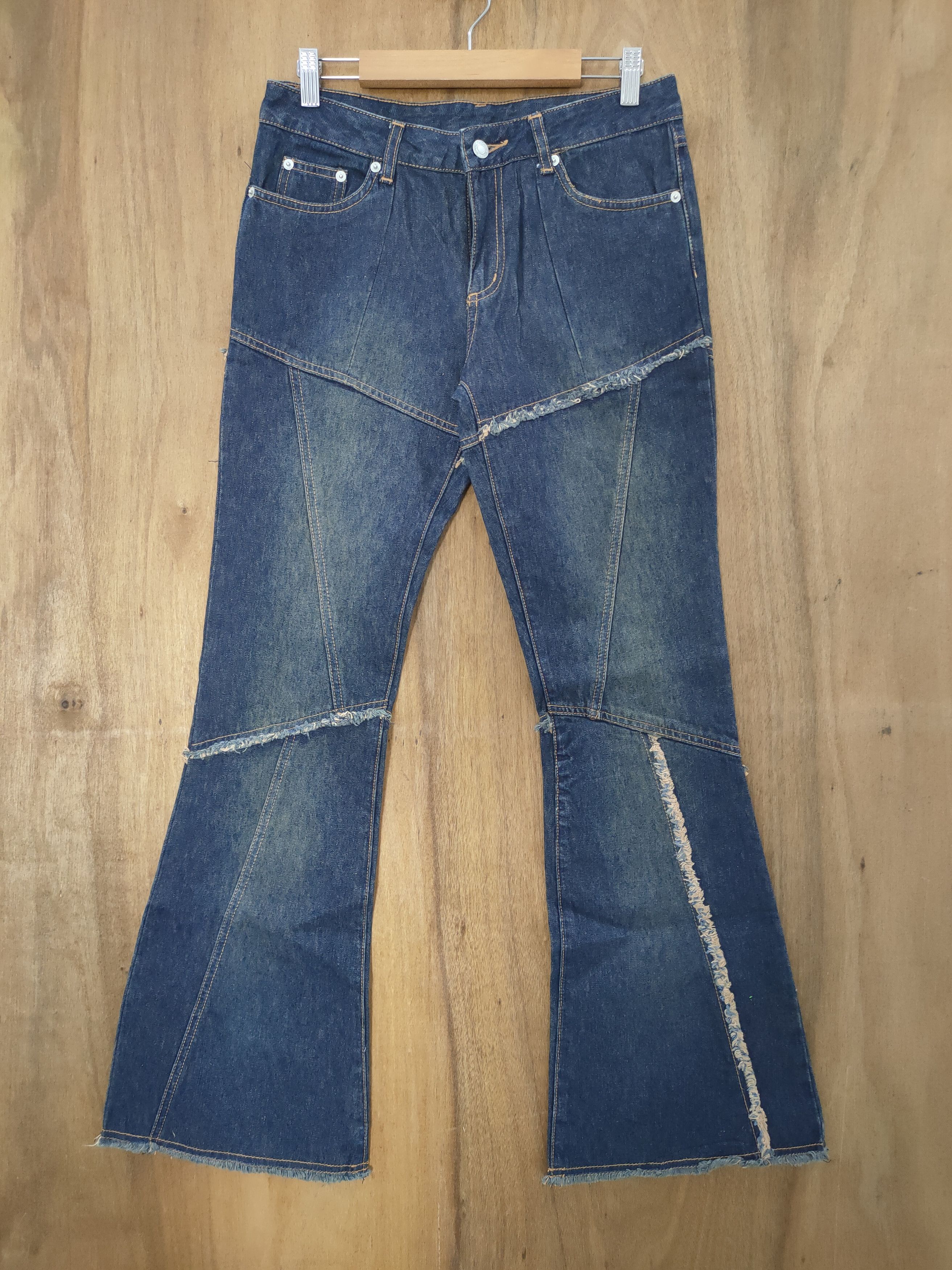 Japanese Brand RARE VINTAGE JAPANESE FLARED JEANS PANTS Size US 29 - 1 Thumbnail