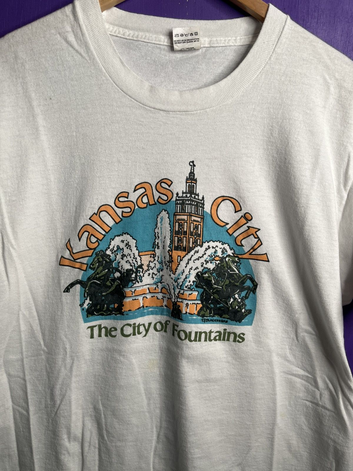 Vintage Vintage 80s Kansas City the city of fountains t-shirt Size US L / EU 52-54 / 3 - 3 Thumbnail
