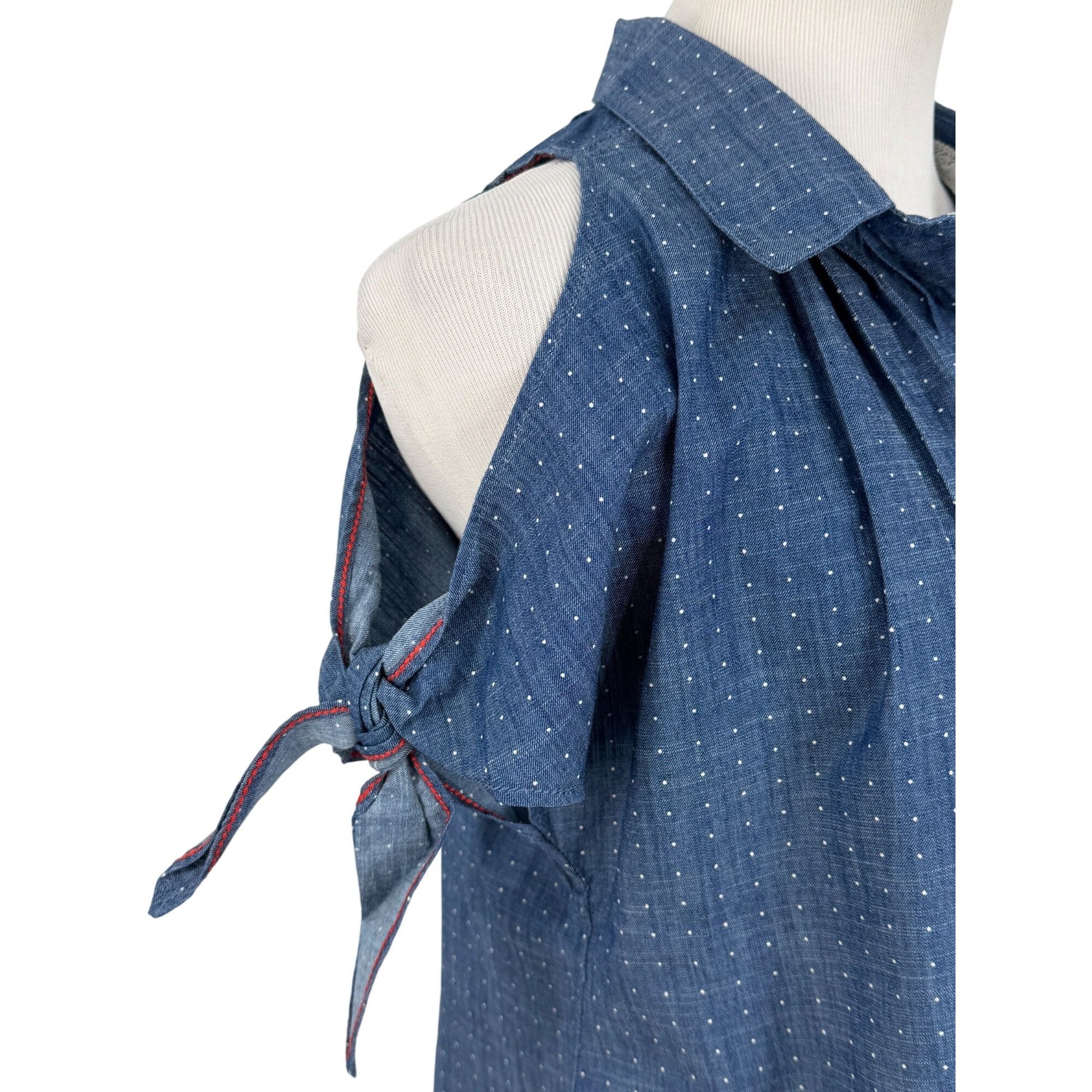 Anthropologie NWT Anthropologie Chambray Cold Shoulder Top | Coastal Cowgi Size L / US 10 / IT 46 - 8 Thumbnail
