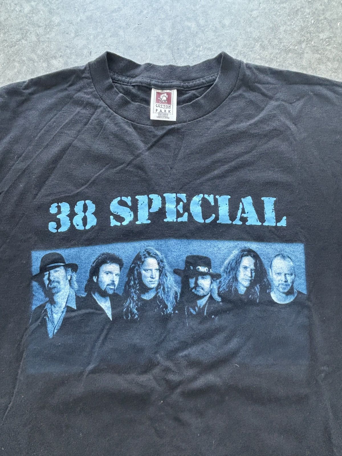 Vintage Vintage Y2K 38 Special Tour Graphic Tee Size US XXL / EU 58 / 5 - 2 Thumbnail