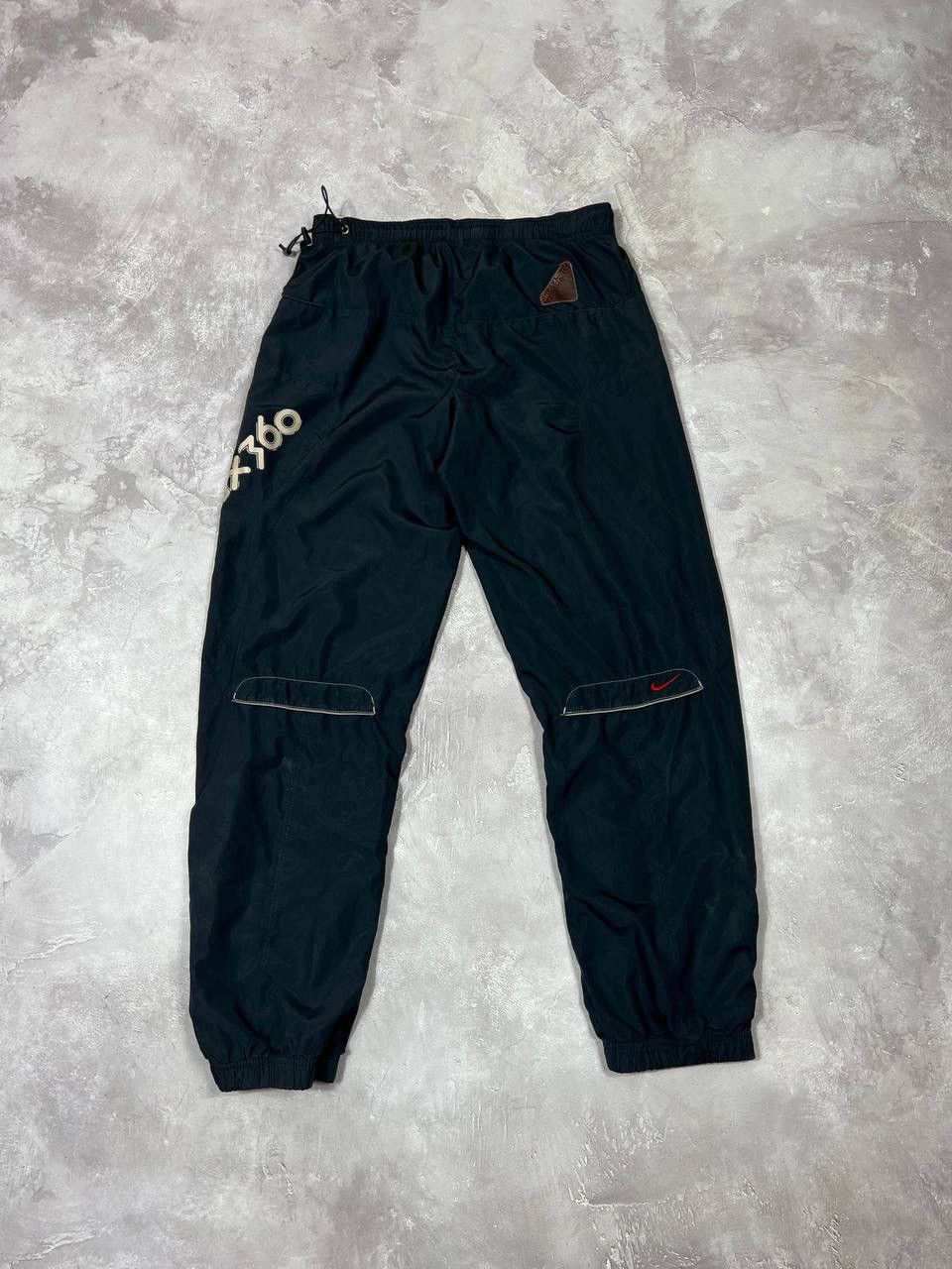 Nike × Vintage Nike Vintage 360 Nylon Pants Size US 32 / EU 48 - 2 Thumbnail