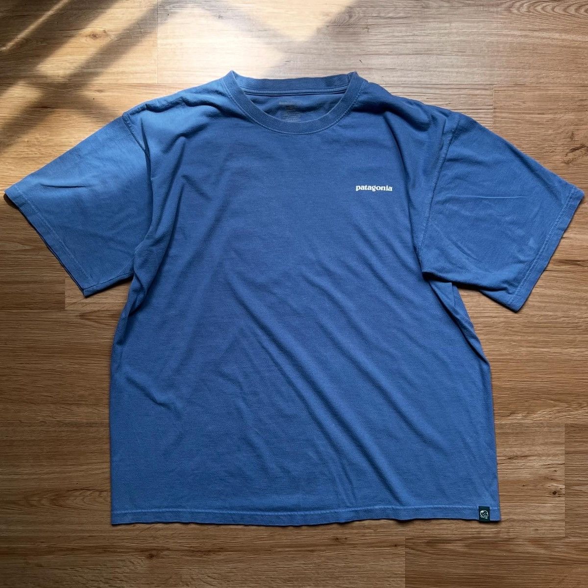 Patagonia Patagonia Beneficial Tshirt Vtg Size US L / EU 52-54 / 3 - 2 Thumbnail