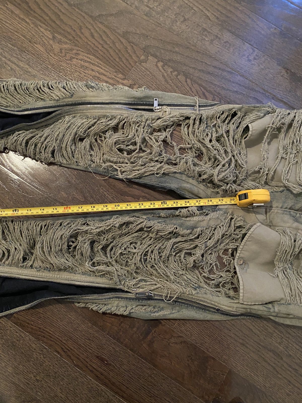 Rick Owens FW23 LUXOR RUNWAY BANANA IN 13OZ MINERA SHREDDED DENIM Size US 34 / EU 50 - 19 Thumbnail
