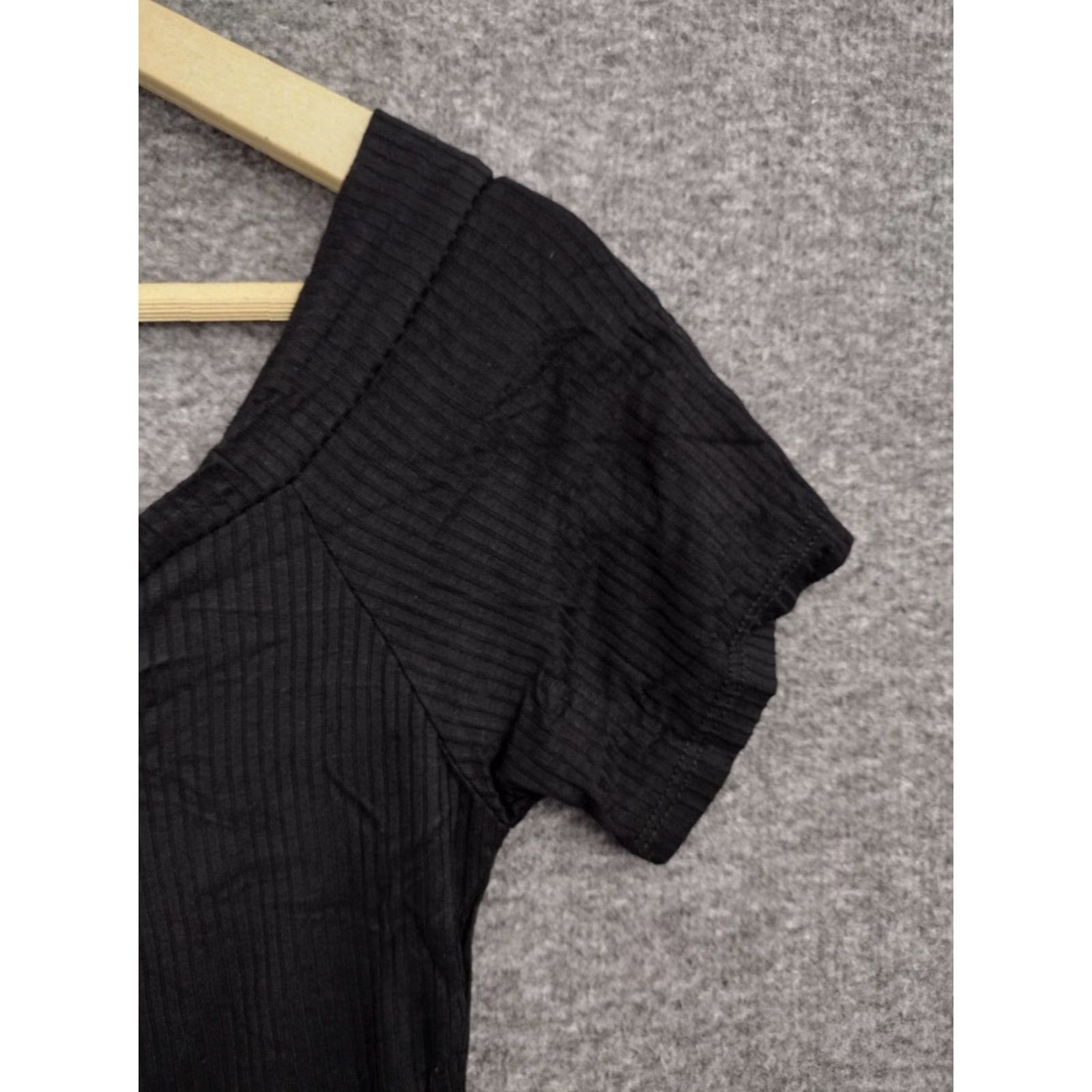 Vintage MAGIA Bodysuit Shirt Black Ribbed 3 Button Short Sleeve Size L Womens Size L / US 10 / IT 46 - 7 Thumbnail