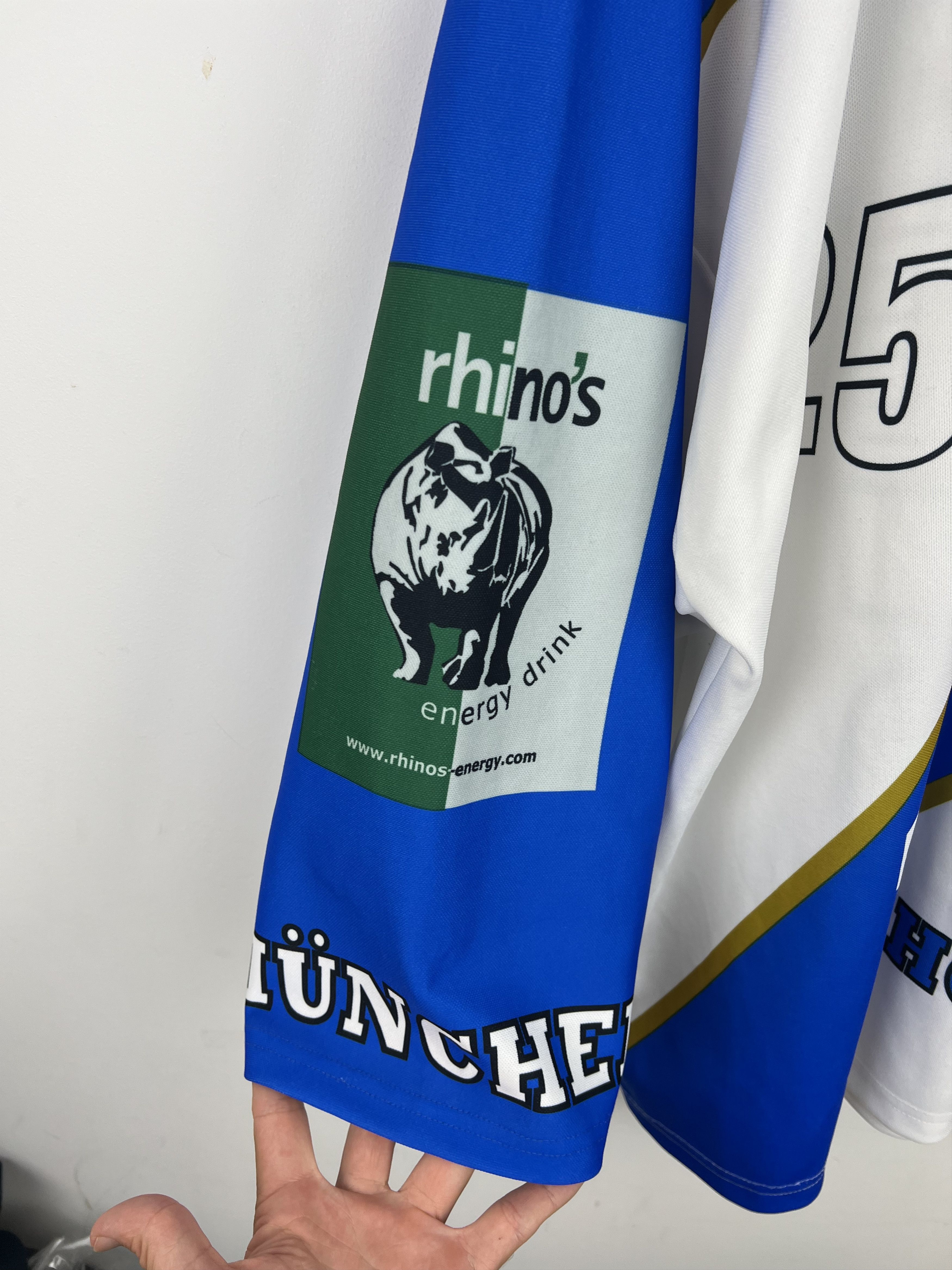 Ccm EHC Munchen München #25 SCHNEIDER hockey jersey Size US XL / EU 56 / 4 - 7 Thumbnail