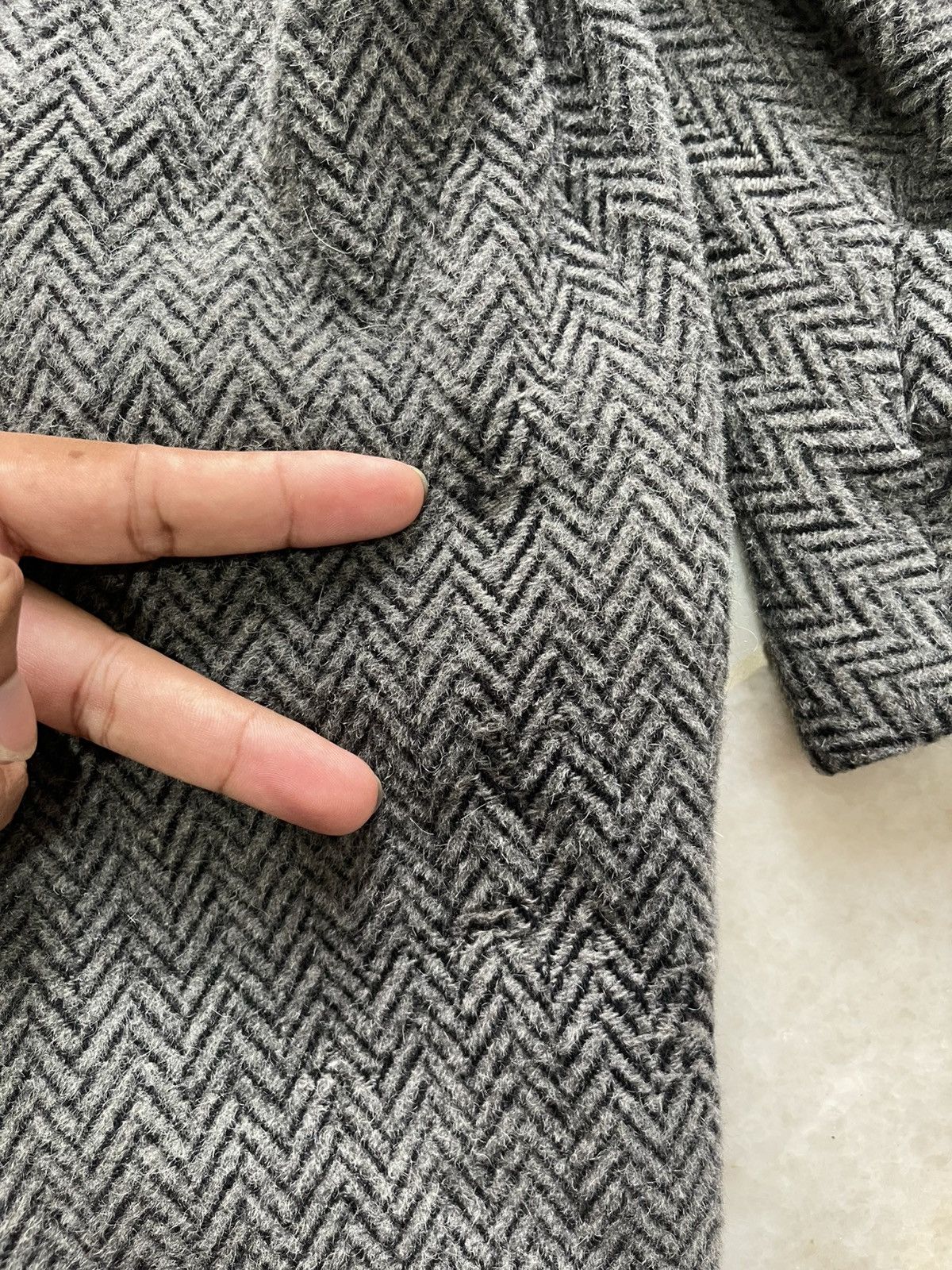 Fendi 90s Fendi Herringbone Alpaca Mohair Long Coat Size US L / EU 52-54 / 3 - 21 Thumbnail