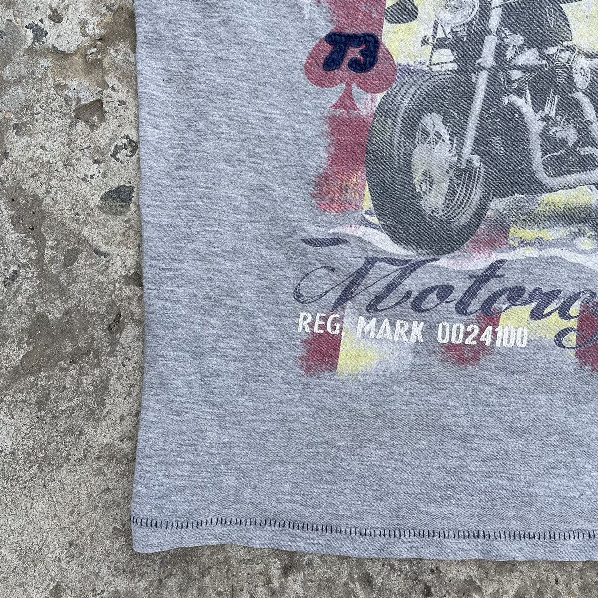 Other Vintage T-shirts Moto Big Logo Motorcycle Style USA 00s Y2K Size US L / EU 52-54 / 3 - 4 Thumbnail