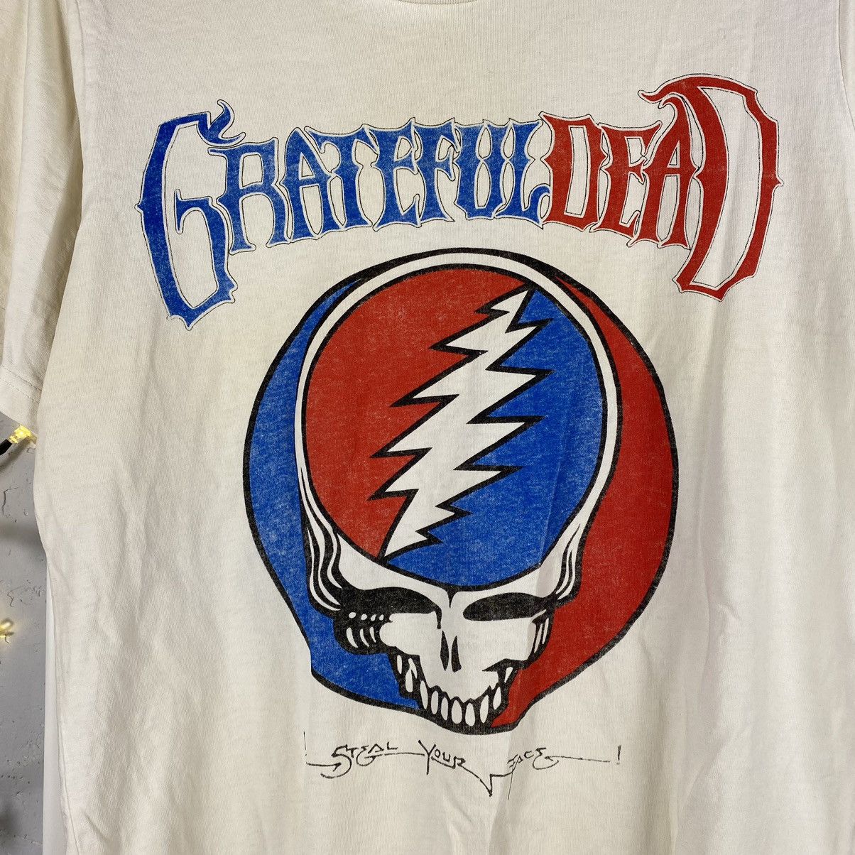 Band Tees GRATEFUL DEAD Y2K DIRTY FADE SLIM FIT STYLE T SHIRT Size US S / EU 44-46 / 1 - 2 Thumbnail