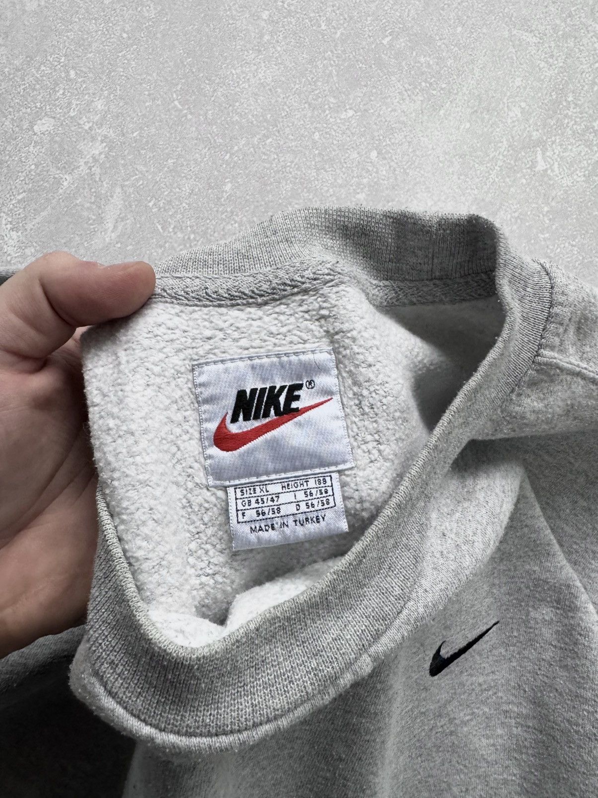 Nike × Vintage Vintage Nike Y2K Boxy Fit Sweatshirt Swoosh Logo 90s Size US XL / EU 56 / 4 - 4 Thumbnail
