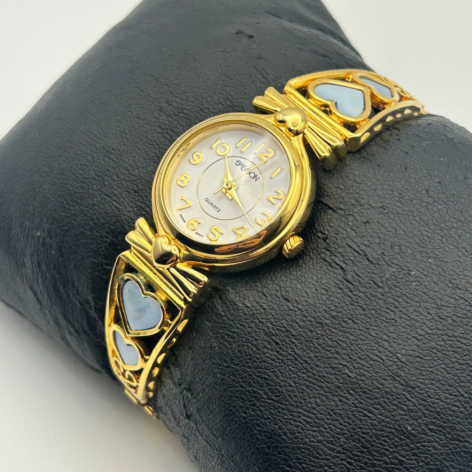 Other Vintage Sasson Gold Women’s Watch Working New Battery Size ONE SIZE - 2 Thumbnail
