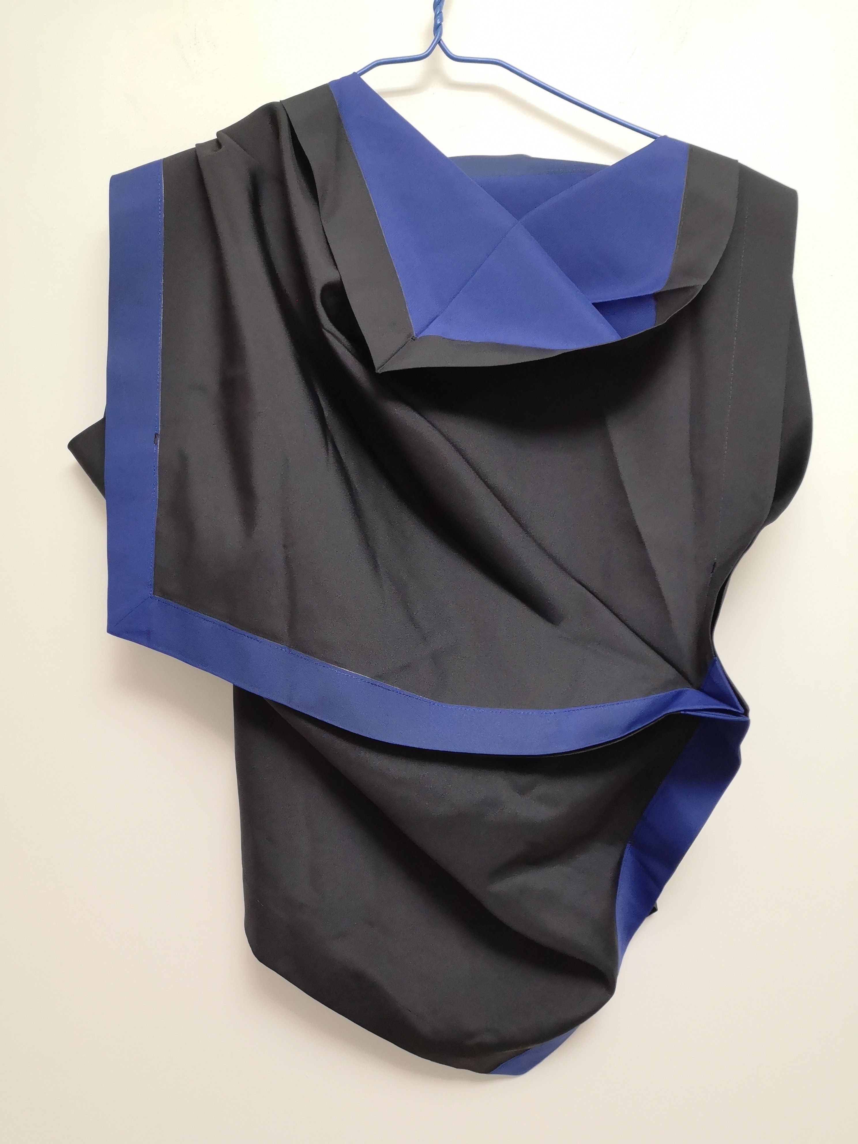 Issey Miyake Asymmetrical Sleeveless Top With Contrast Trim Size S / US 4 / IT 40 - 1 Thumbnail