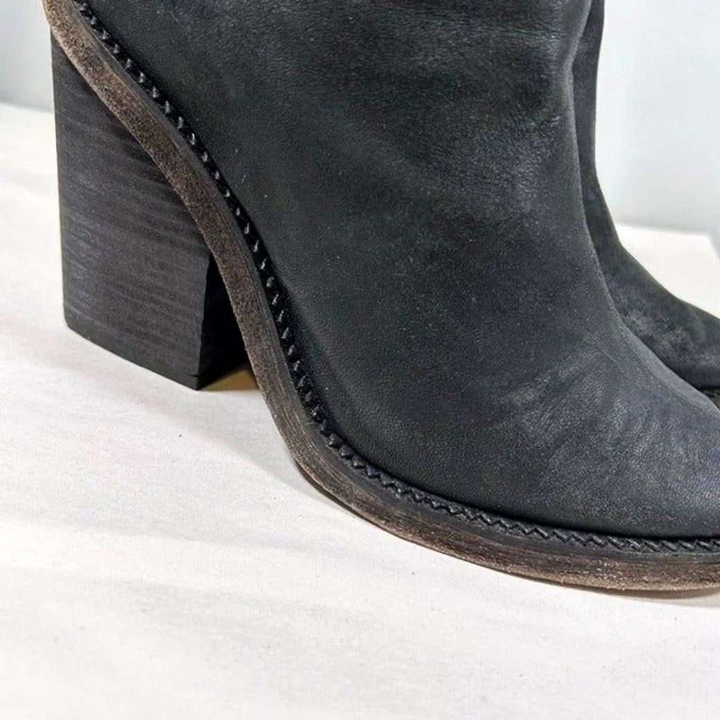 Free People Free People Marquis Suede Leather Block Heel Ankle Boot Womens 37 Black US 6.5 Size US 7 / IT 37 - 6 Thumbnail