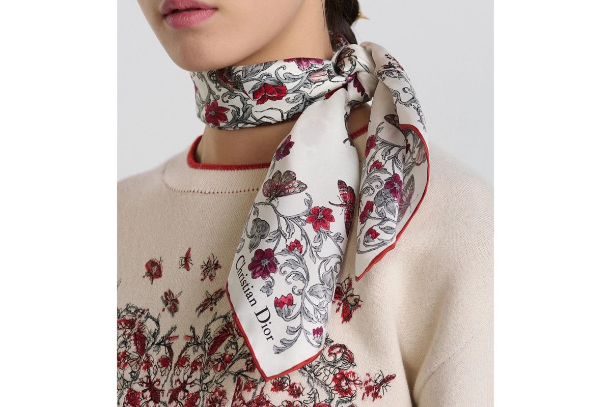 Dior o1bcso1str0226 Size:OS/70 Square Scarf in White/Red Size ONE SIZE - 4 Thumbnail