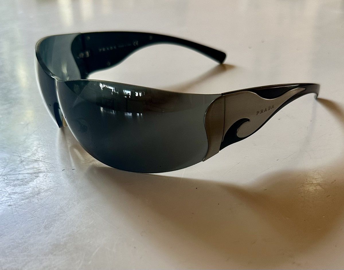 Prada Prada sunglasses Size ONE SIZE - 2 Thumbnail