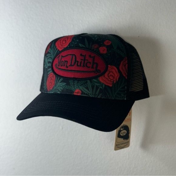 Designer × Von Dutch NWT VON DUTCH ROSES ON BLACK TRUCKER HAT Size ONE SIZE - 6 Thumbnail
