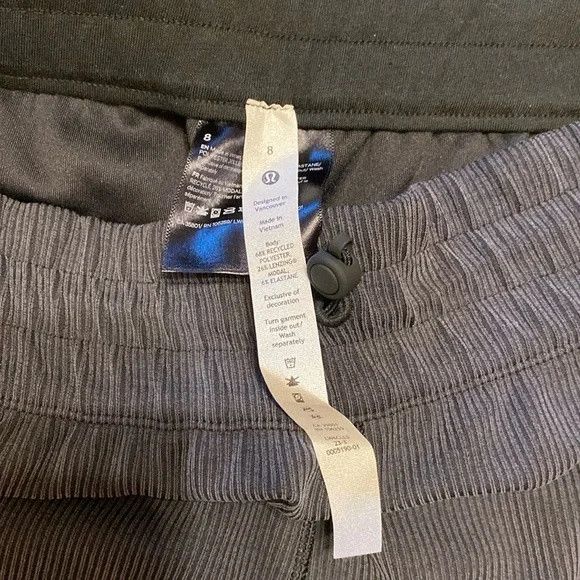 Lululemon Lululemon Ribbed Softstreme MR Wide-Leg Crop 25” Size 30" / US 8 / IT 44 - 2 Thumbnail