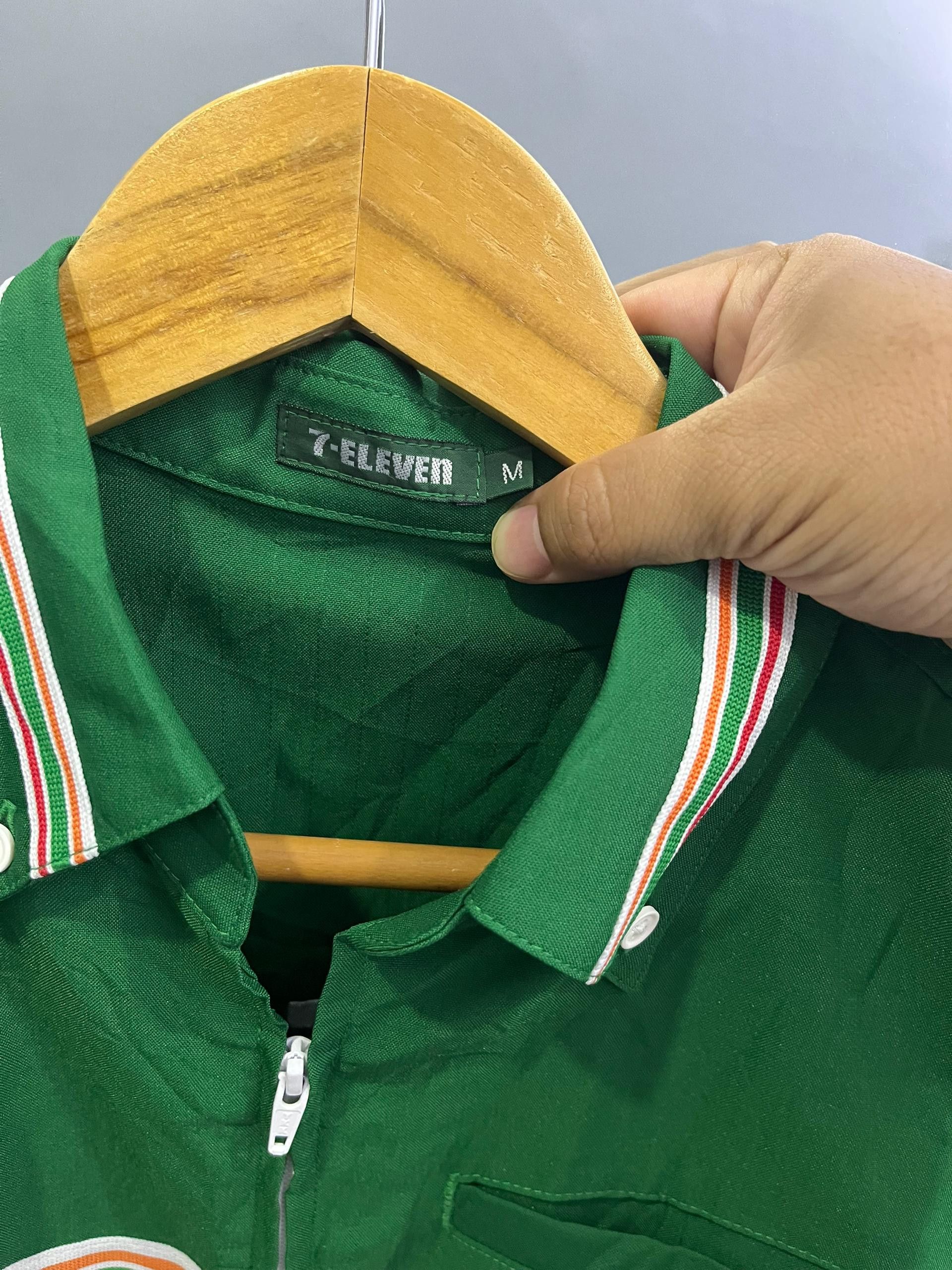 Japanese Brand 7-Eleven Japan Workwear Zip Shirt Racing Stripe Size US M / EU 48-50 / 2 - 5 Thumbnail