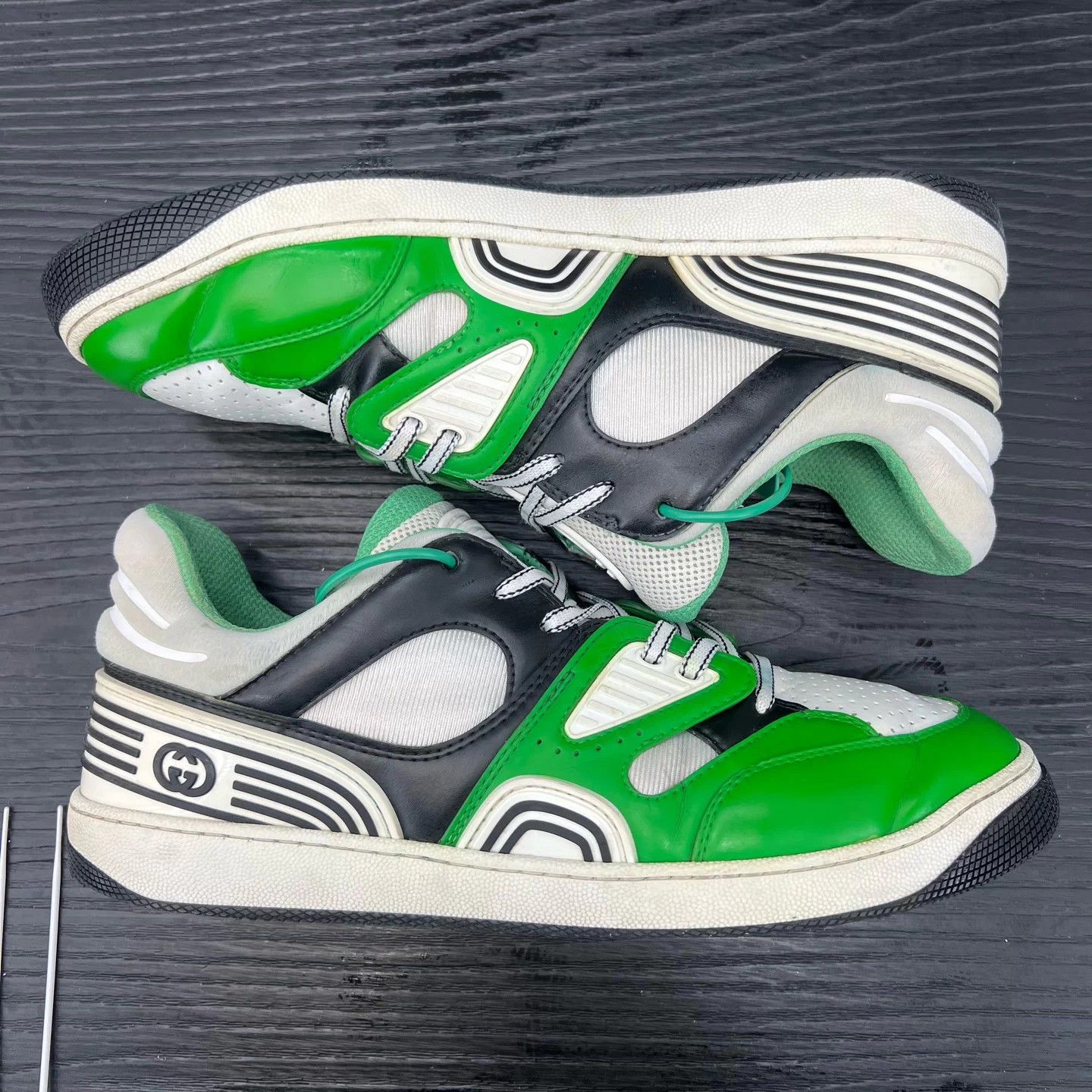 Gucci GUCCI Basket 10 Green-White-Black Distressed Lining Repaired Size US 10 / EU 43 - 2 Thumbnail