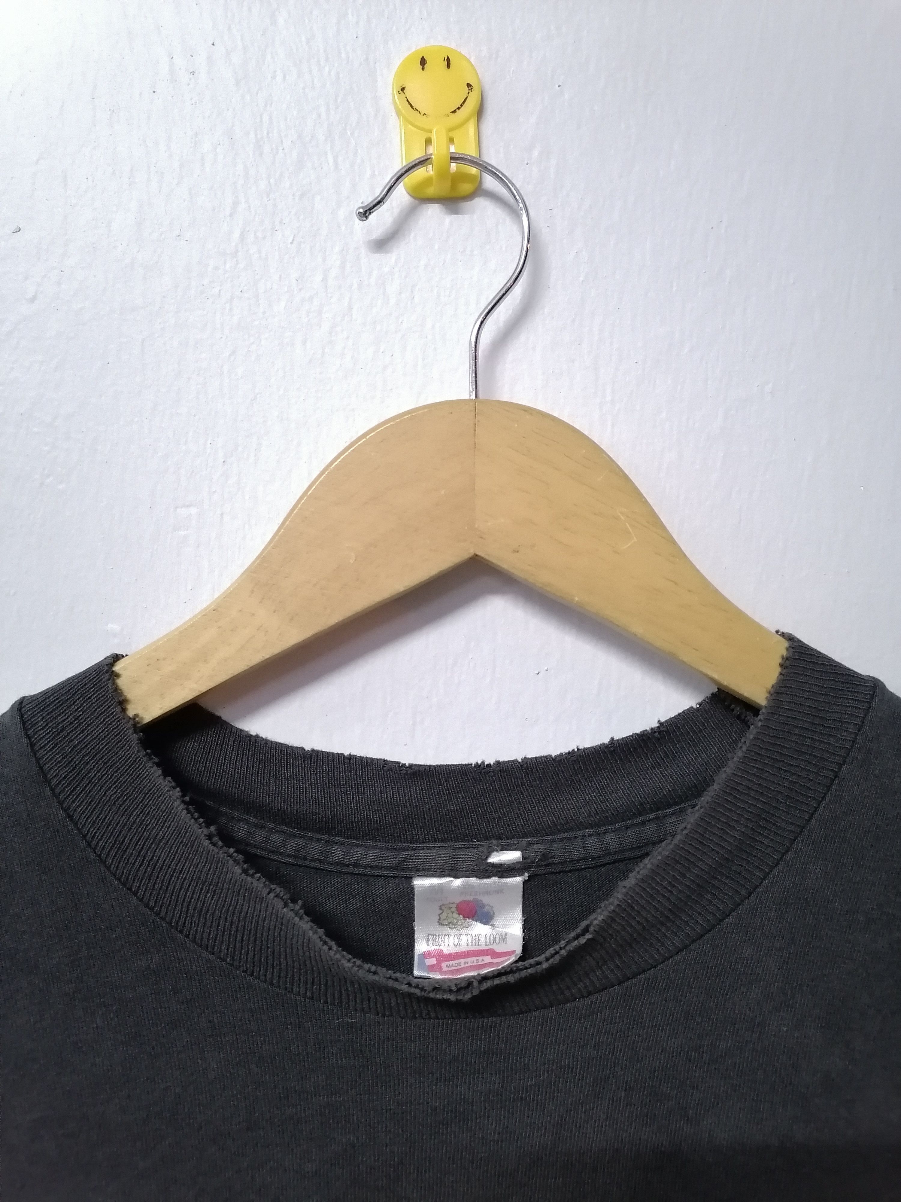 Band Tees × Vintage Trashed Faded Vintage 90s The Beatles Abbey Road Band Tees Size US M / EU 48-50 / 2 - 7 Thumbnail