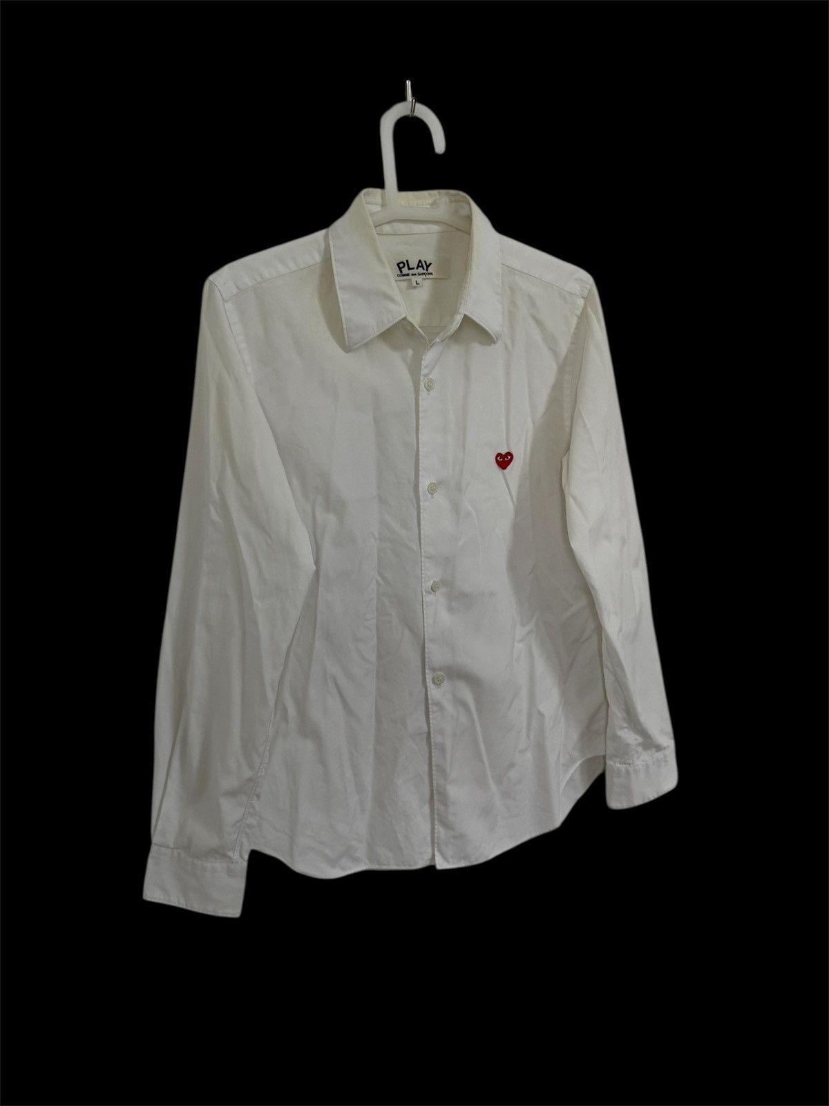 Comme des Garcons Homme Plus COMME DES GARCONS PLAY WHITE BUTTON UP RED SMALL LOVE EMOJI Size L / US 10 / IT 46 - 2 Thumbnail