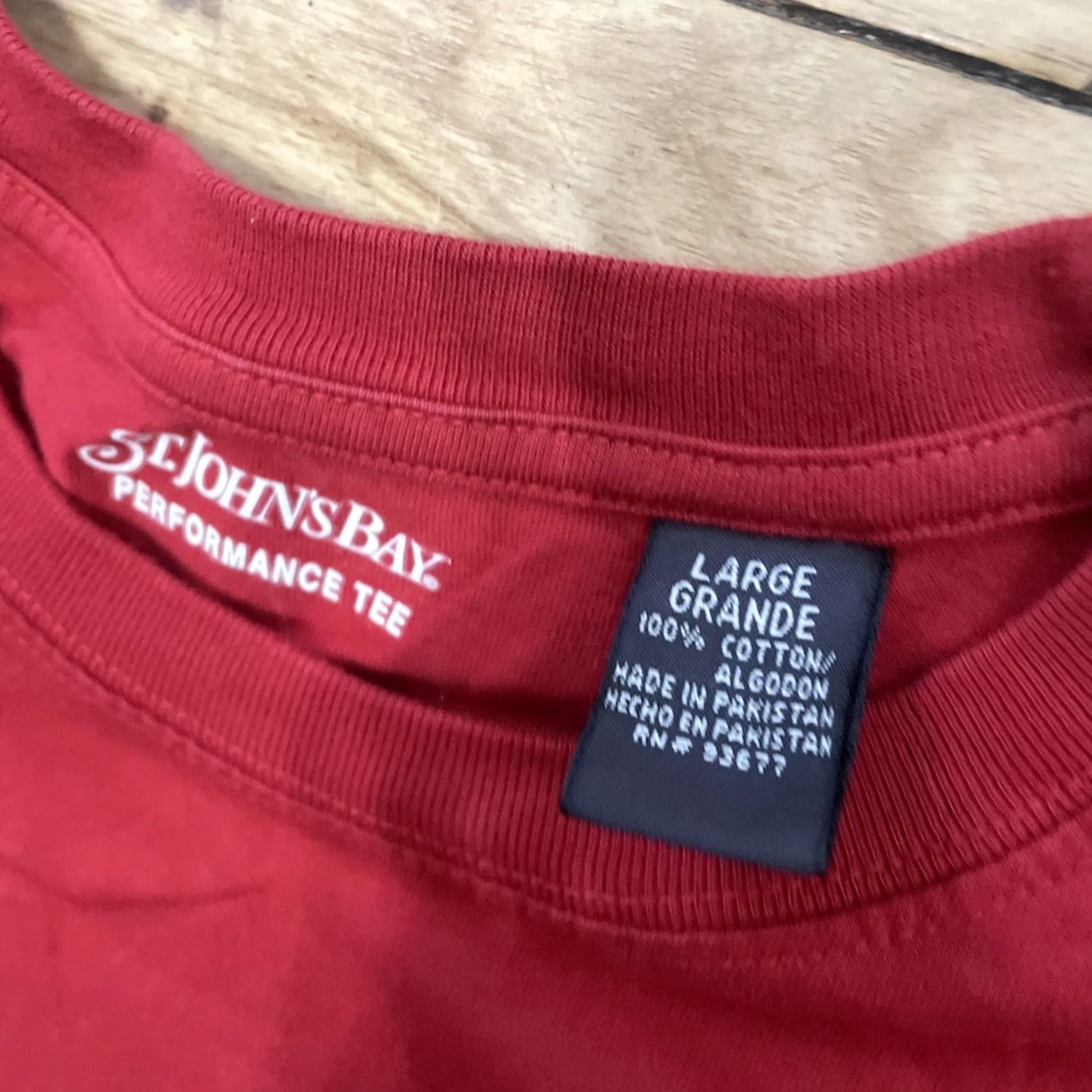 Vintage VINTAGE St. John's Bay Performance Tee Men L Red Christmas Cabin Crew Capsule 90s Y2k Casual Shirt Long Sleeve Button-Up Collared Crew Neck Size US L / EU 52-54 / 3 - 6 Thumbnail