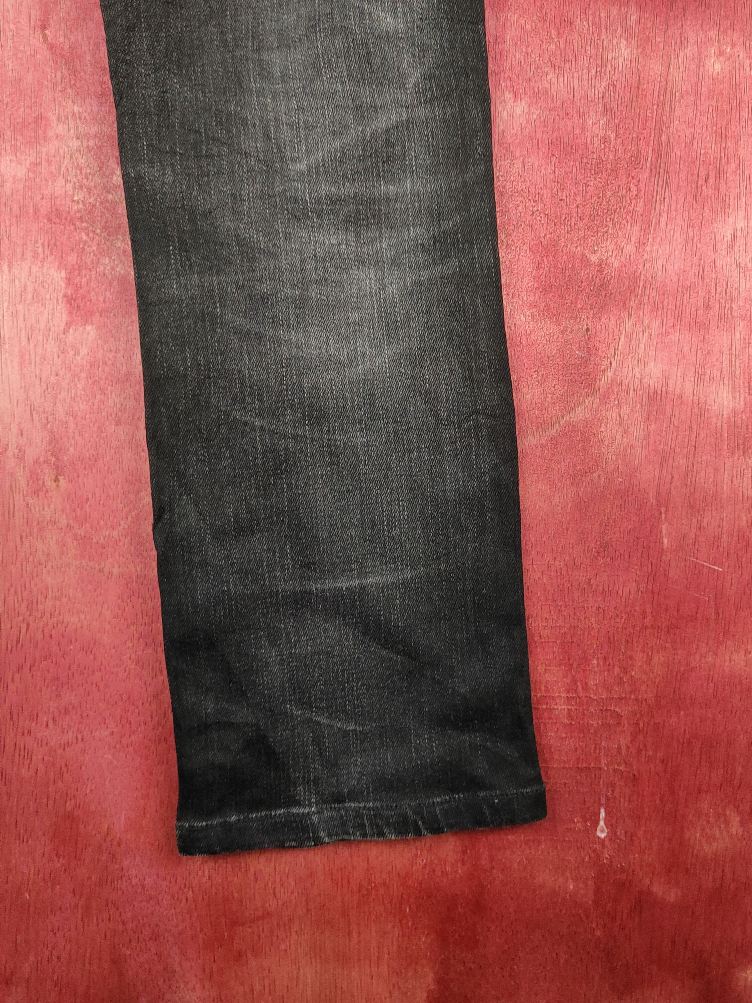 Japanese Brand Uniqlo Black Distressed faded vintage jeans Denim #S1588 Size US 26 / EU 42 - 12 Thumbnail
