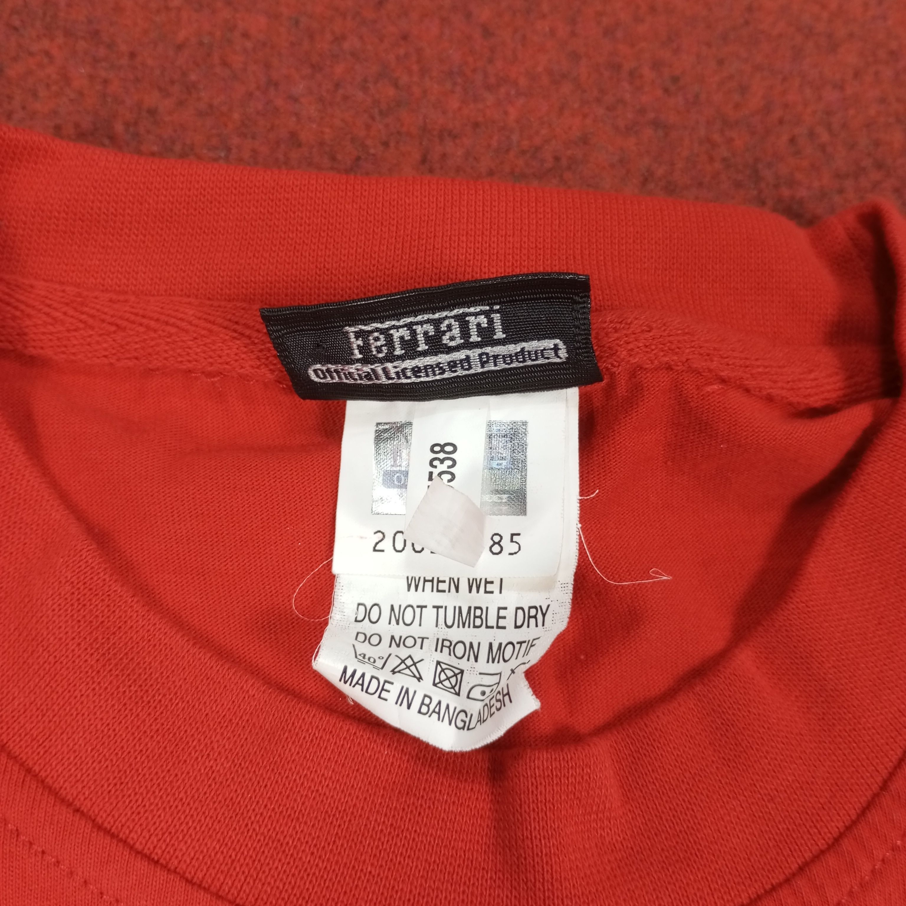 Ferrari × Vintage Ferrari Formula One F1 Racing Design Tshirt Size US L / EU 52-54 / 3 - 8 Thumbnail