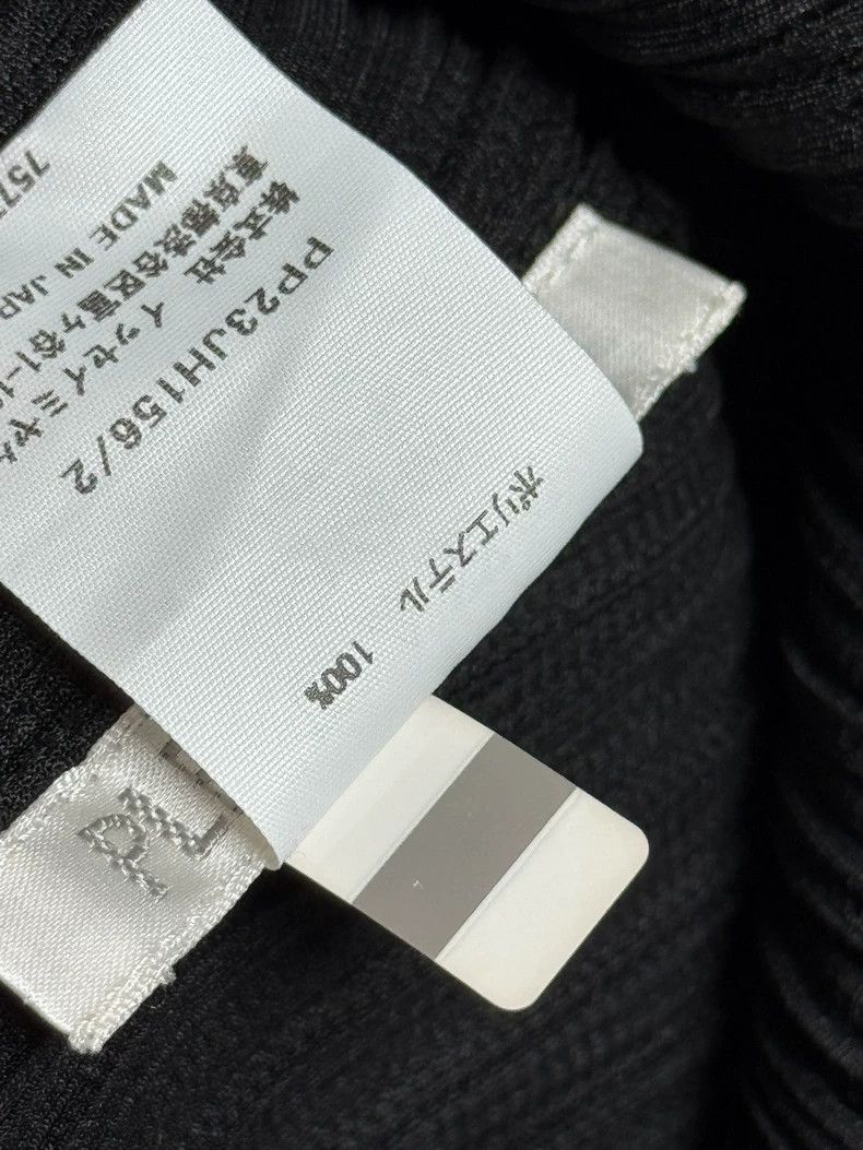 Issey Miyake Issey Miyake size:2 A black, long-sleeved, intellectual dr Size S / US 4 / IT 40 - 4 Thumbnail