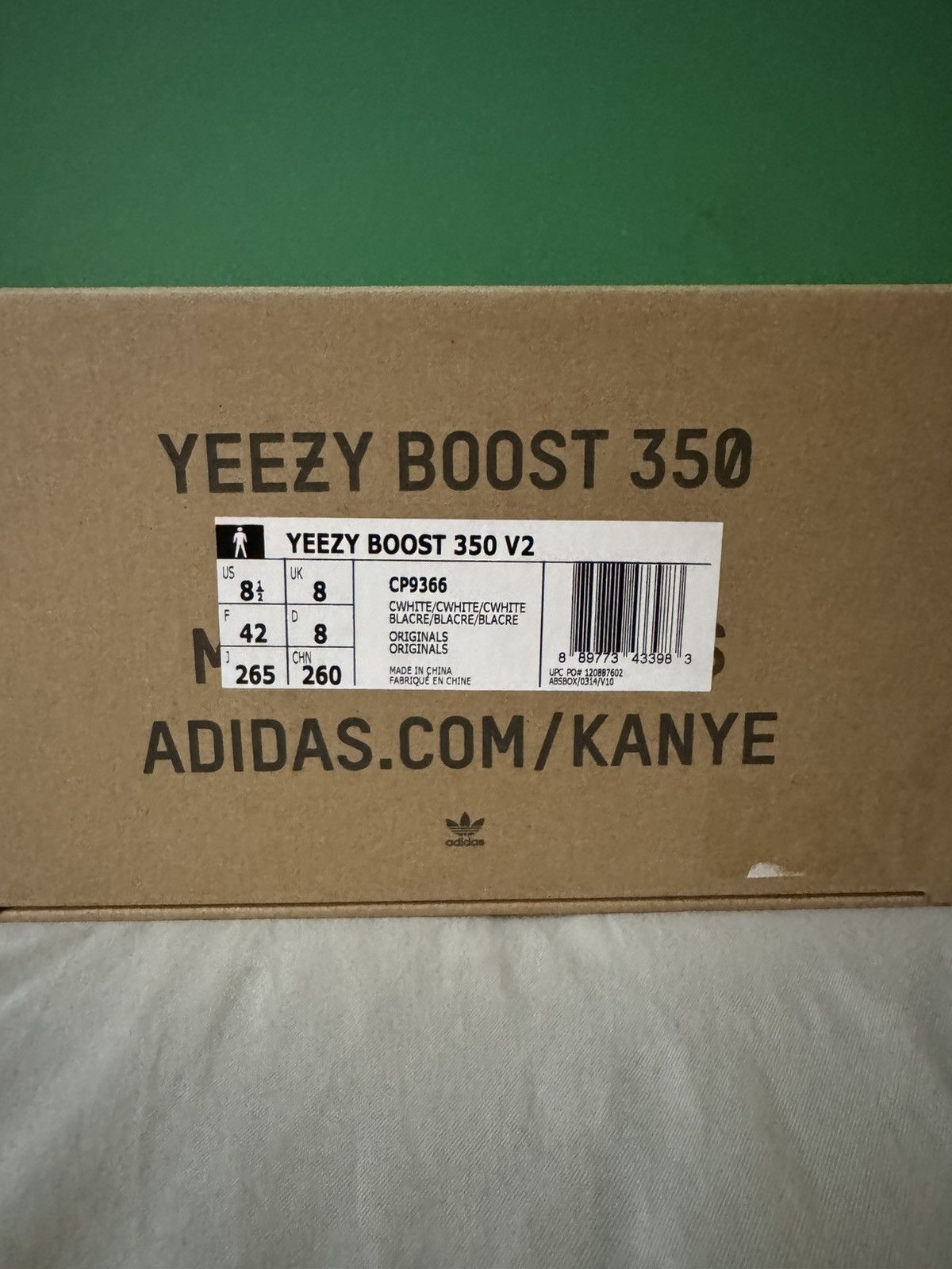 Adidas Adidas Yeezy boost 350 v2 cream 2017 Size US 8.5 / EU 41-42 - 9 Thumbnail