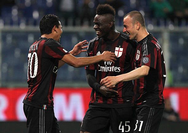 Adidas Ac milan home 2015/2016 balotelli jersey football Size US M / EU 48-50 / 2 - 13 Thumbnail