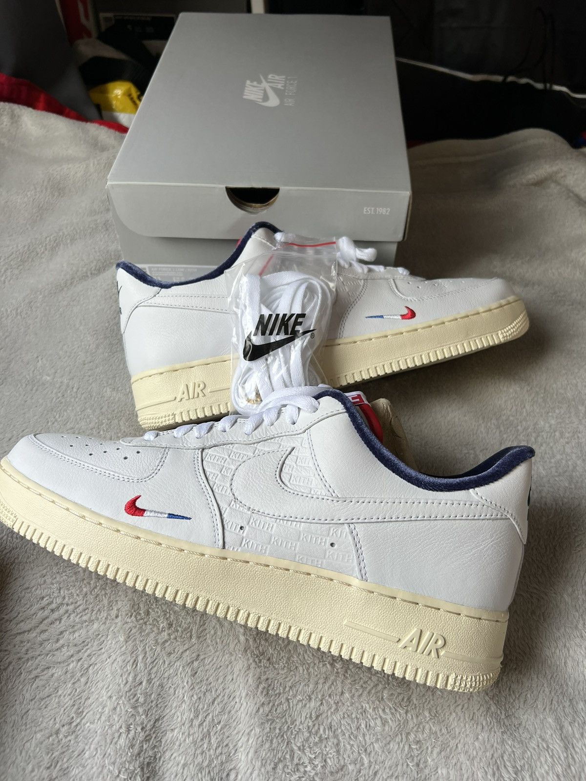 Nike Nike air force 1 kith Paris édition Size US 11 / EU 44 - 17 Thumbnail
