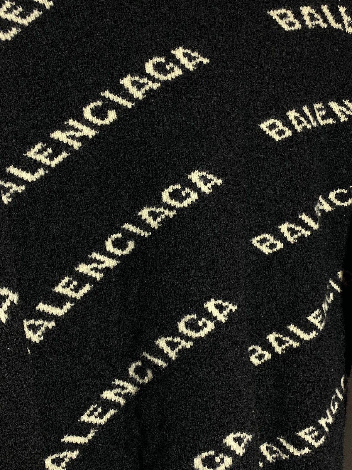 Balenciaga 🔥 BALENCIAGA LOGO KNIT SWEATER ITALY PREFALL 17 VTG VIBES Size XS / US 0-2 / IT 36-38 - 8 Thumbnail