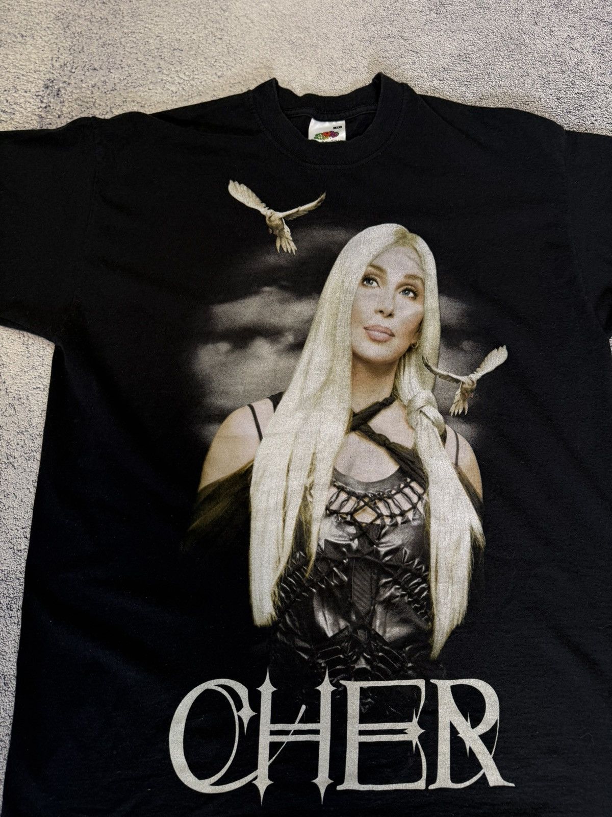 Band Tees Cher 2004 Farewell Tour T-Shirt Vintage Concert Band Tee M Size US M / EU 48-50 / 2 - 3 Thumbnail