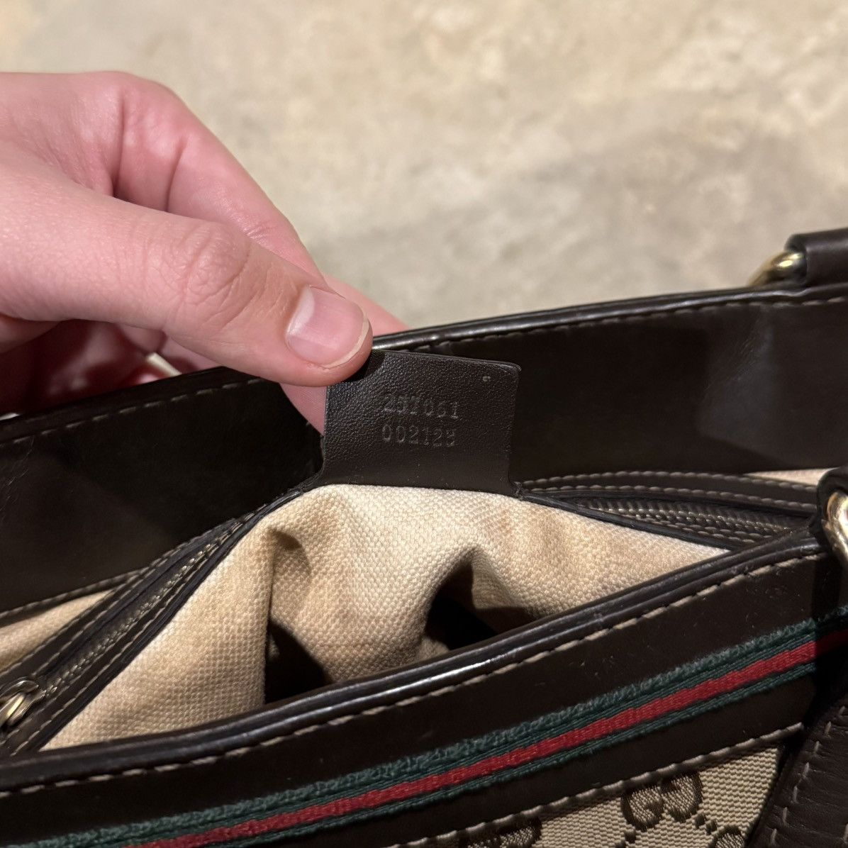 Gucci Vintage Gucci Mayfair Sherry Web Stripe GG Canvas Tote Bag Size ONE SIZE - 14 Thumbnail