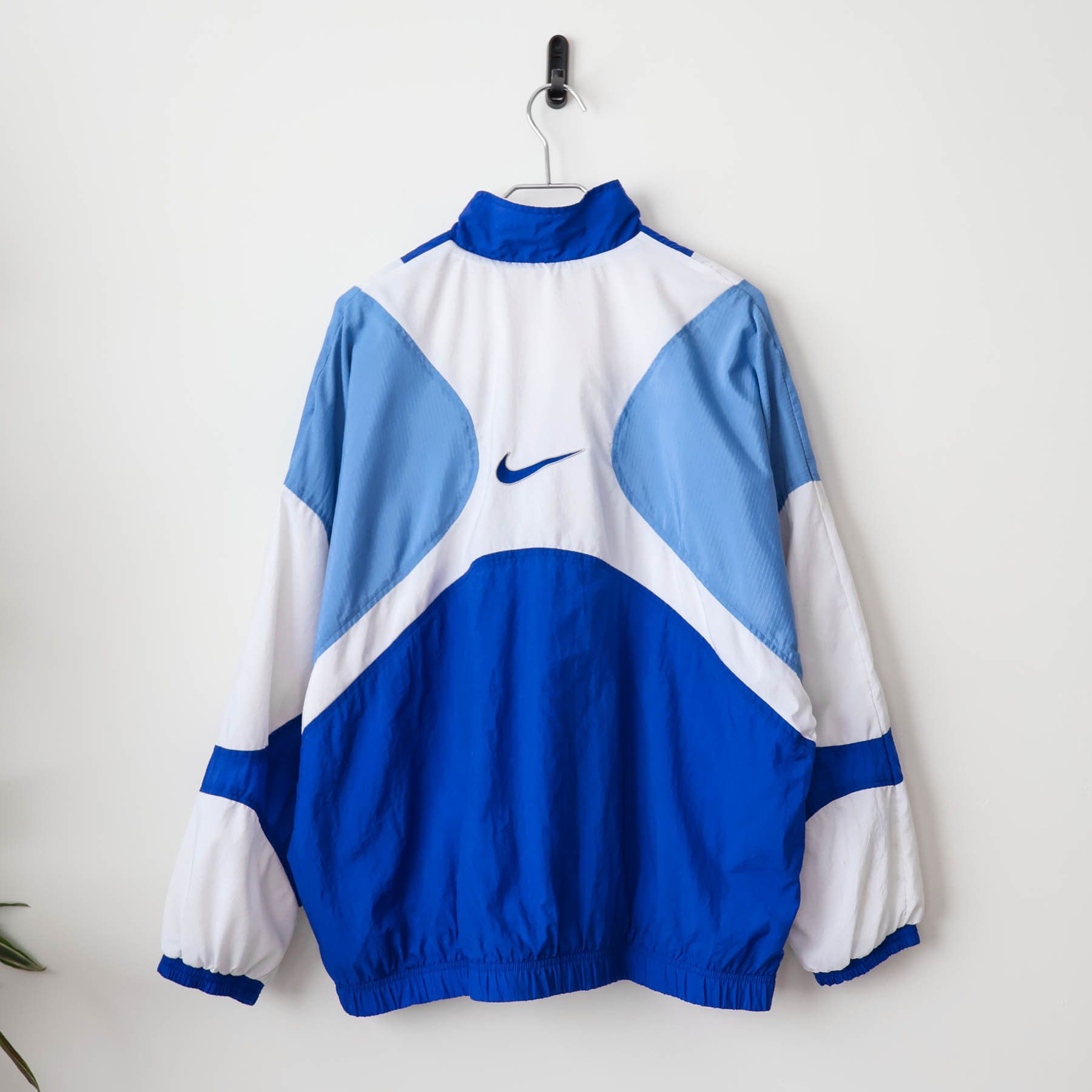Nike Vintage Nike Small Swoosh Logo Softshell Windbreaker Jacket Size US XL / EU 56 / 4 - 10 Thumbnail