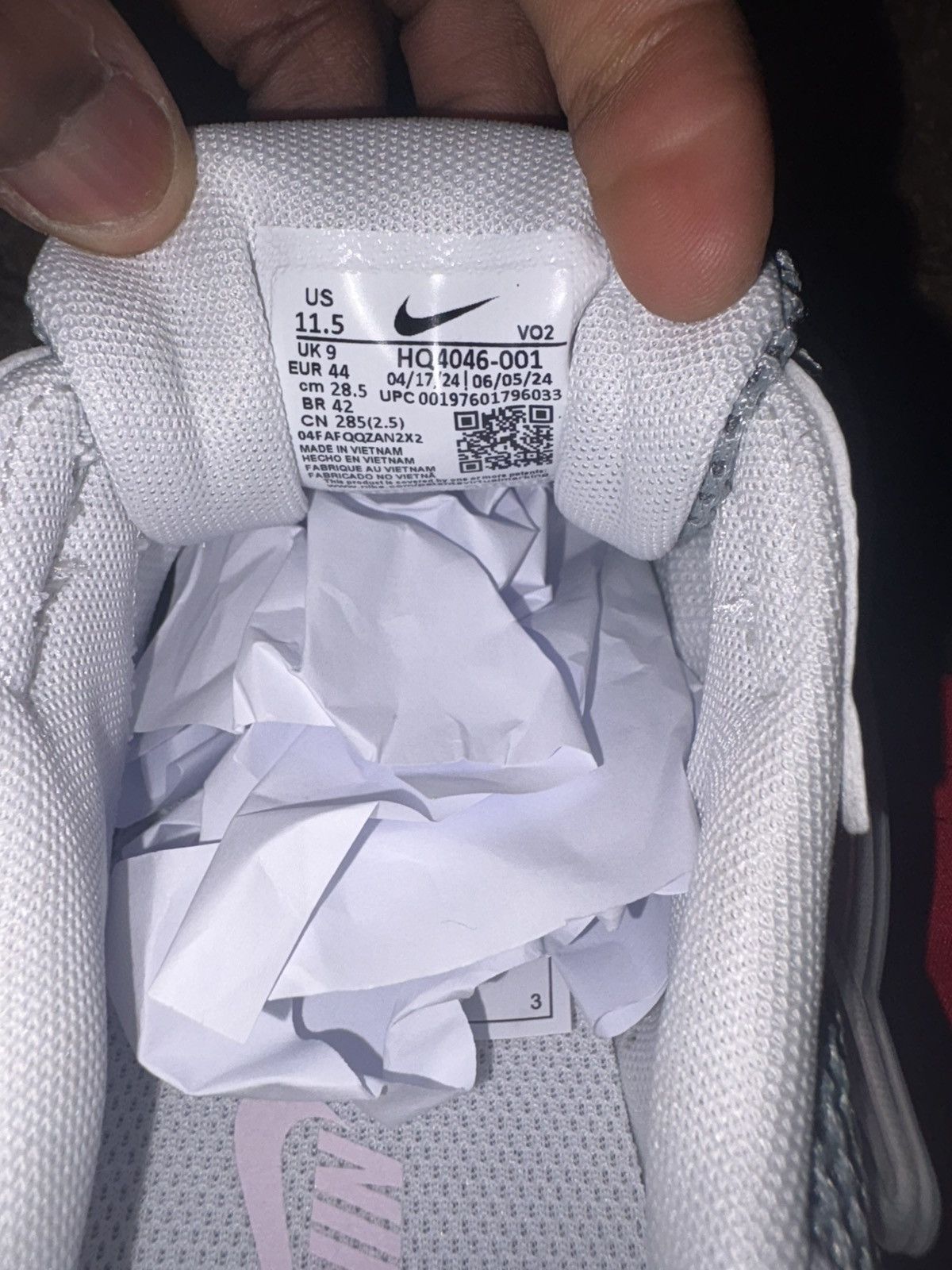 Nike Nike v2k runs Size US 9 / EU 42 - 7 Thumbnail