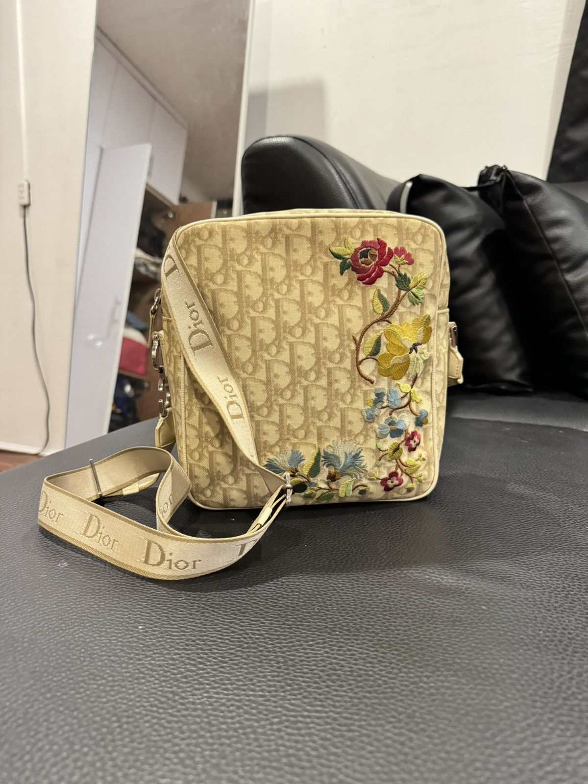 Dior Dior Vintage Beige Flower Trotter Oblique Monogram (2004) Size ONE SIZE - 2 Thumbnail