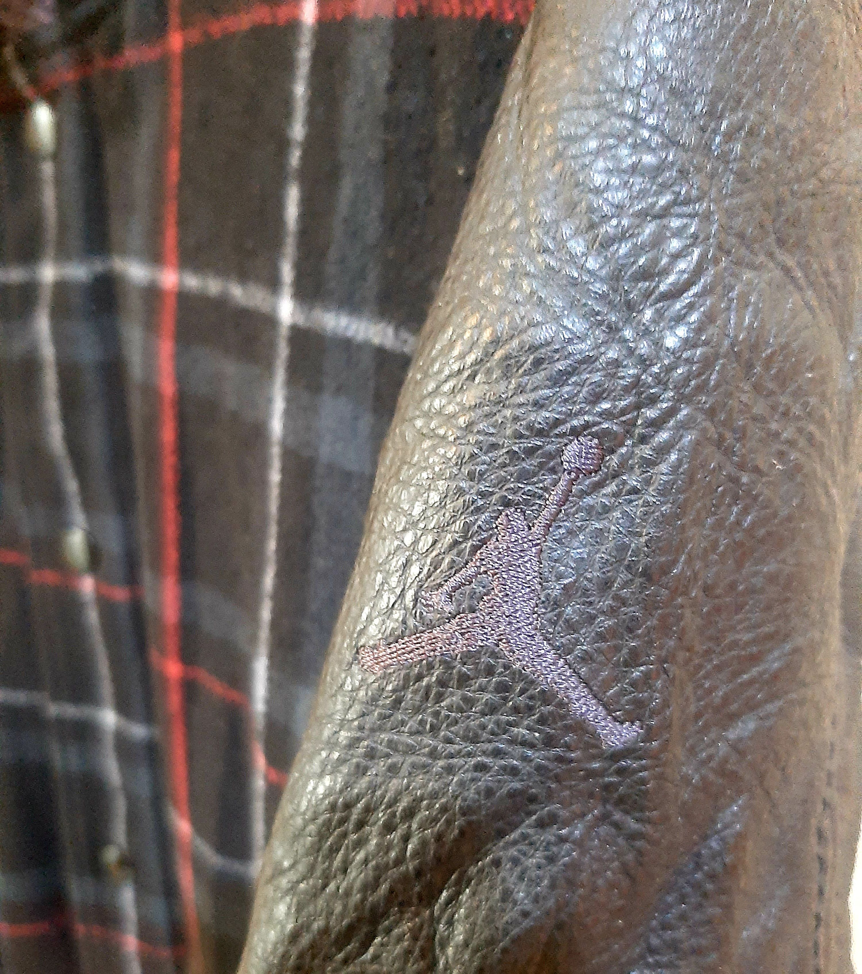 Jordan Brand Vintage Nike Air Jordan Plaid Wool jacket leather sleeves Size US L / EU 52-54 / 3 - 4 Thumbnail